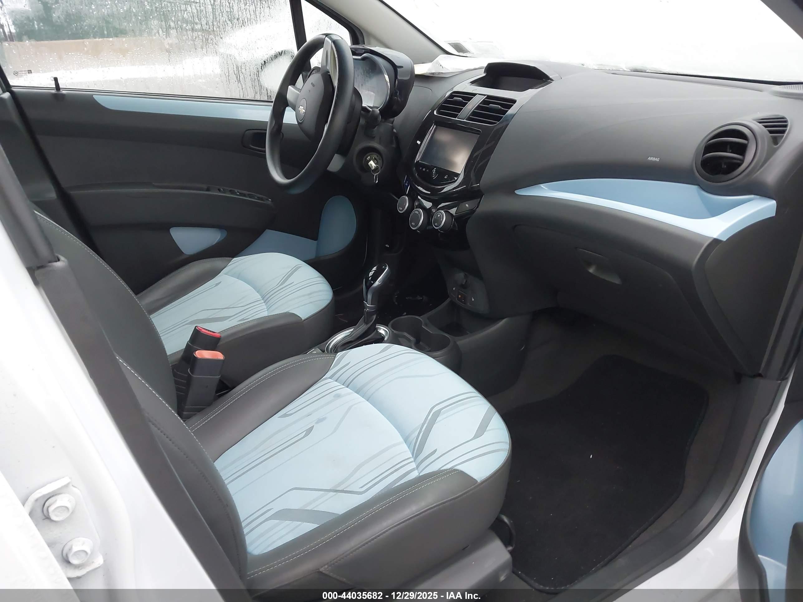 CHEVROLET SPARK image 5