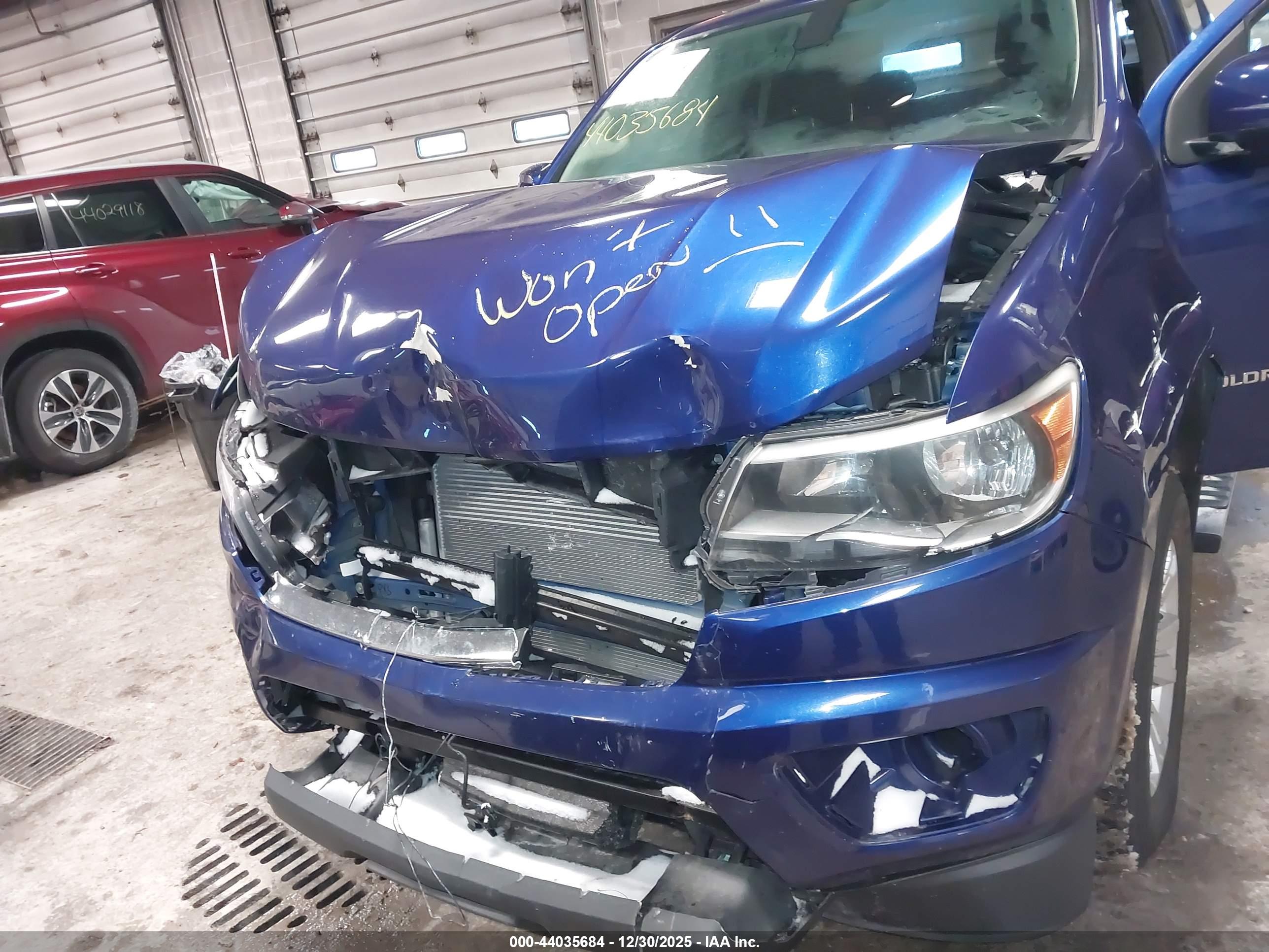 CHEVROLET COLORADO image 10