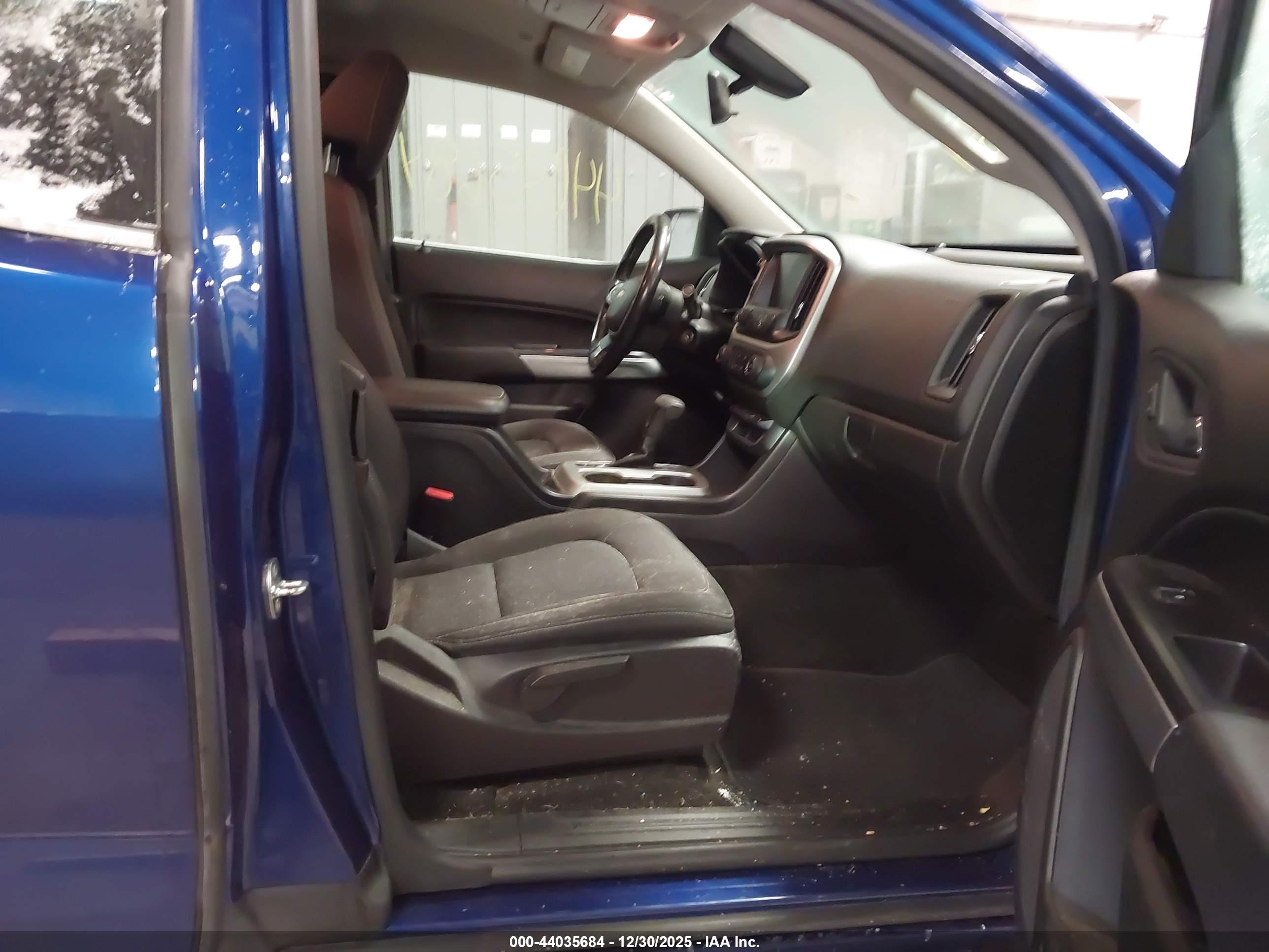 CHEVROLET COLORADO image 5