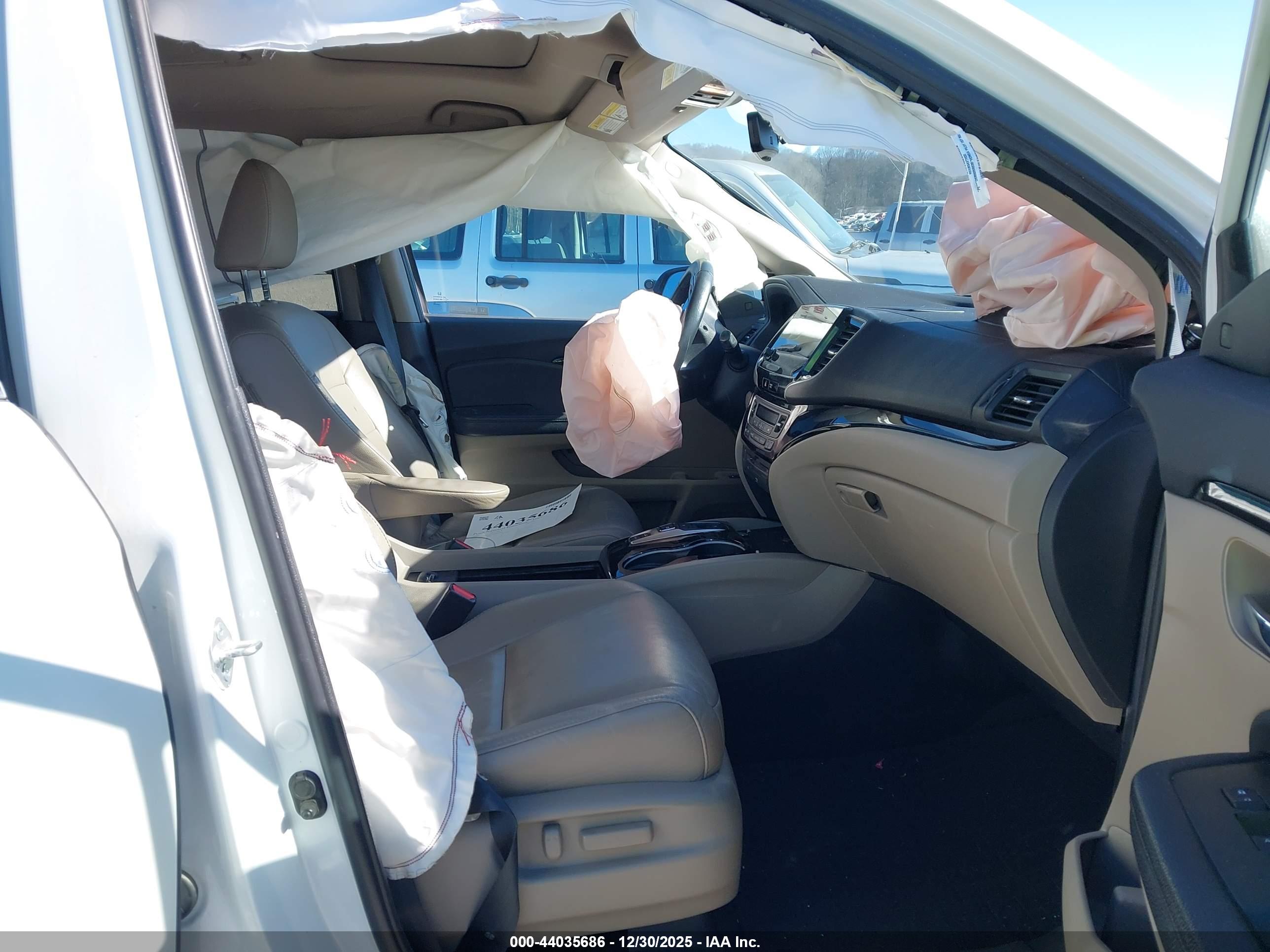 HONDA PILOT image 5