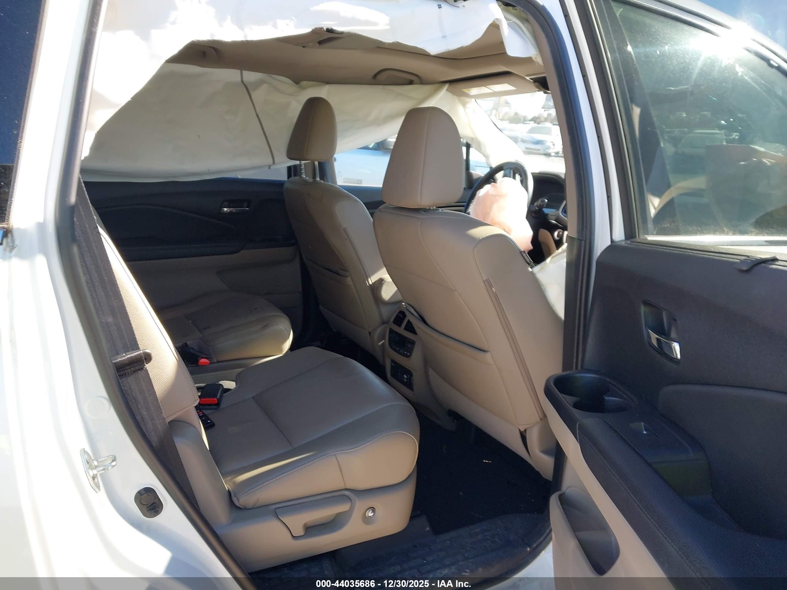 HONDA PILOT image 8