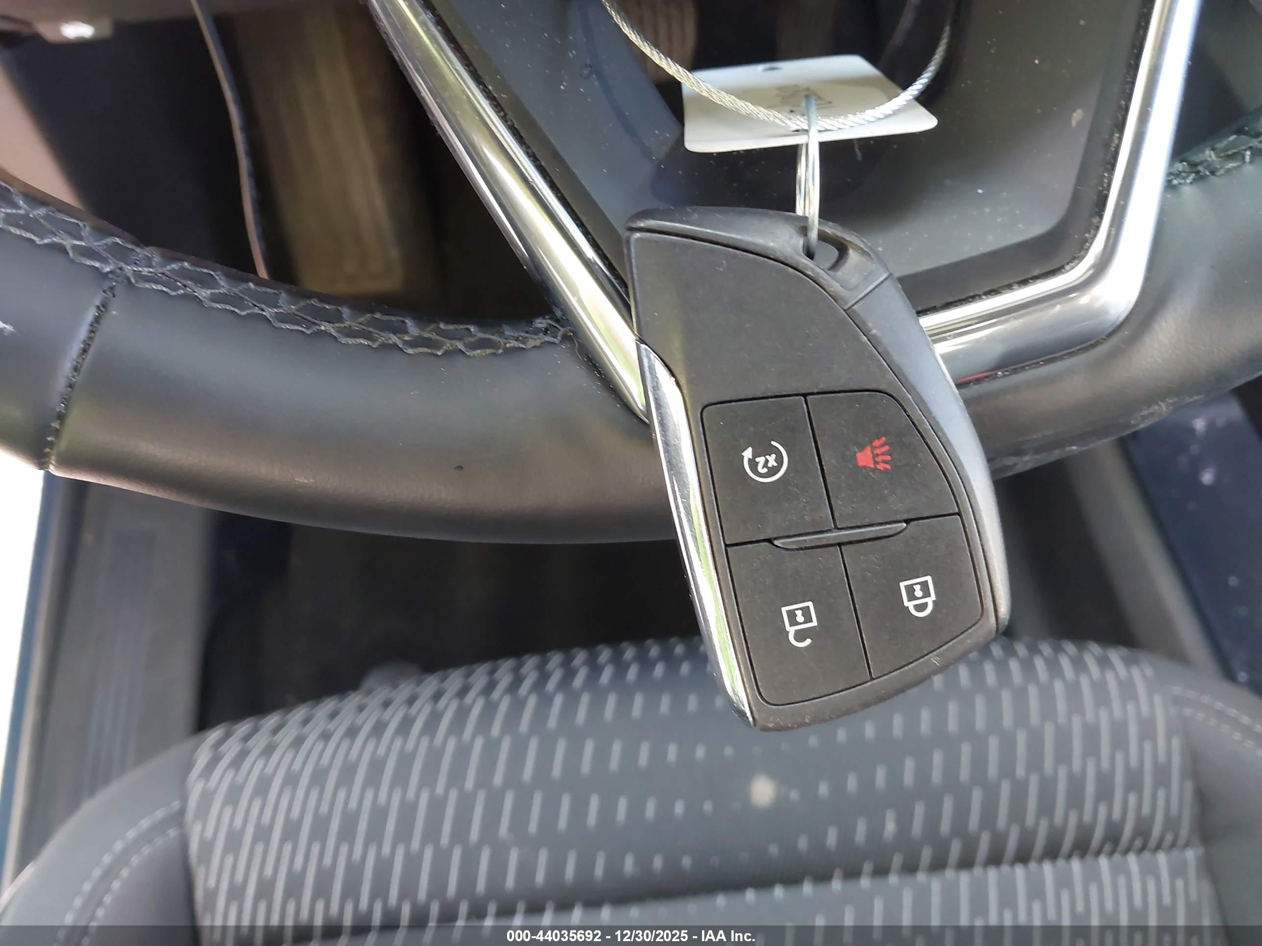 CHEVROLET EQUINOX image 11