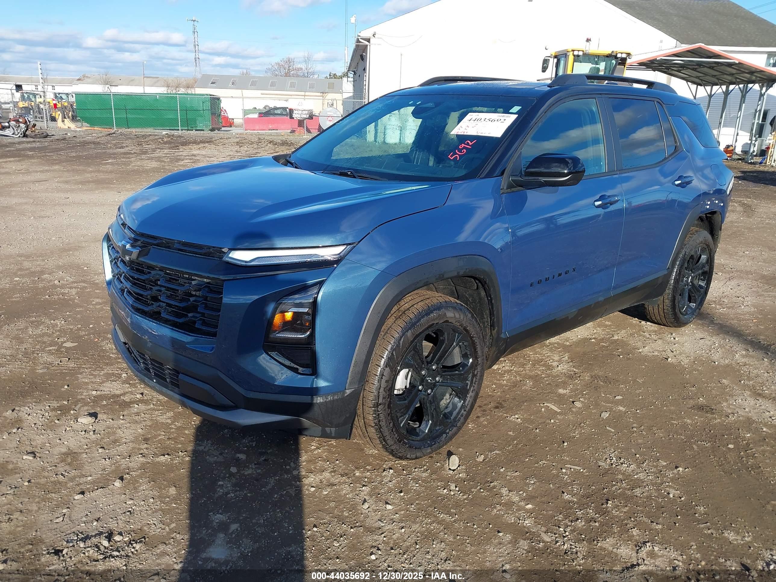 CHEVROLET EQUINOX image 2