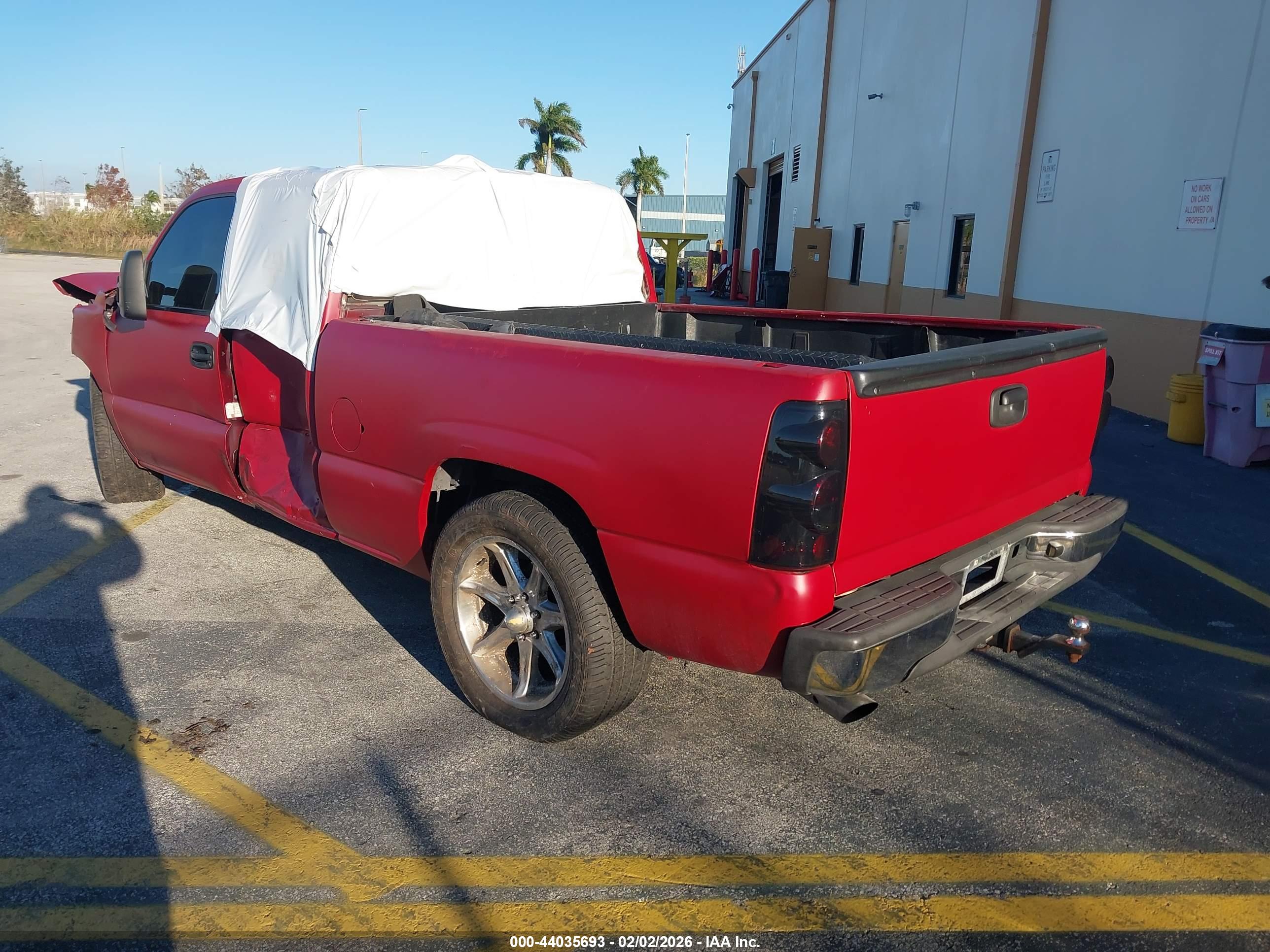 CHEVROLET SILVERADO image 3