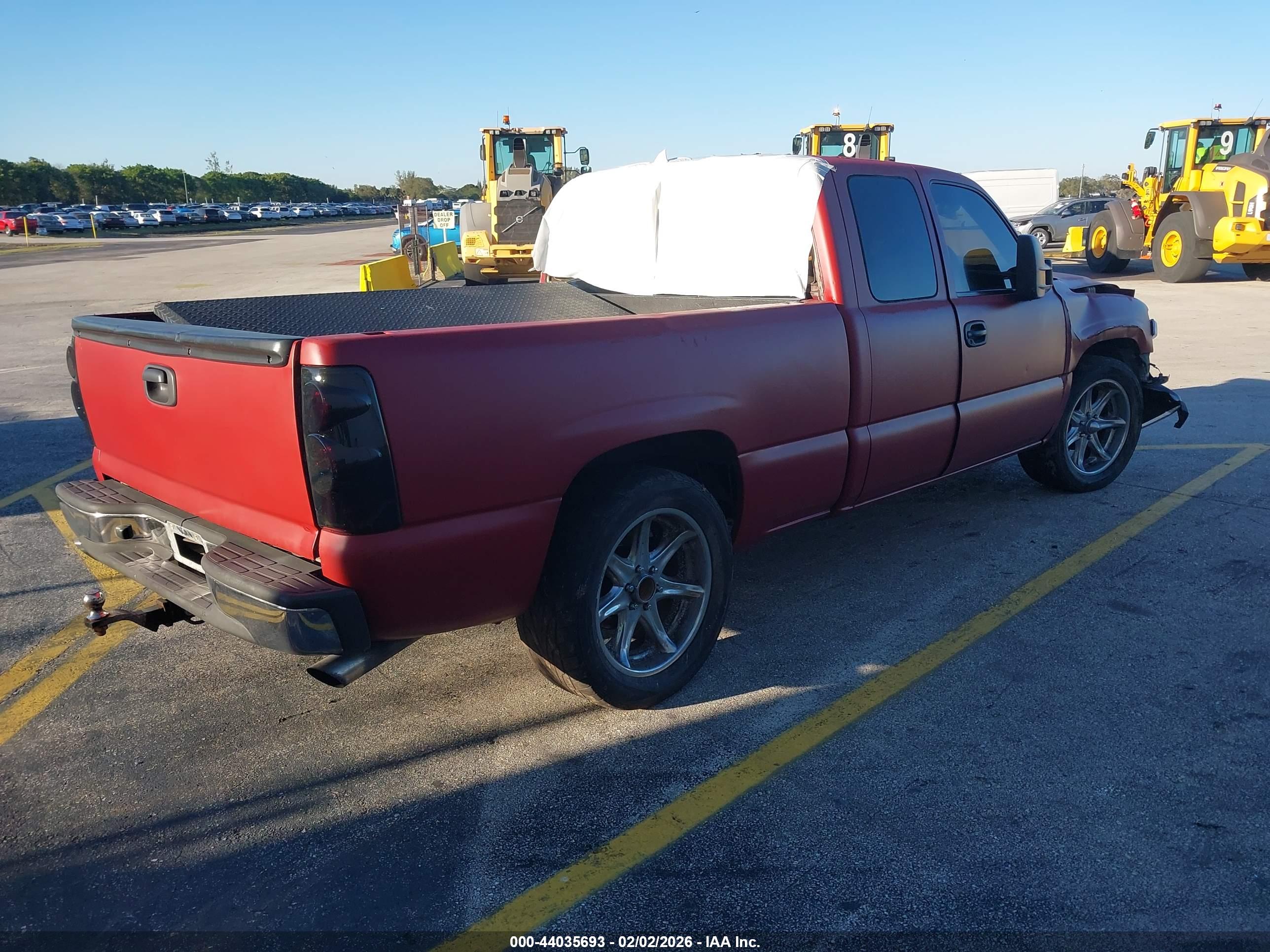 CHEVROLET SILVERADO image 4