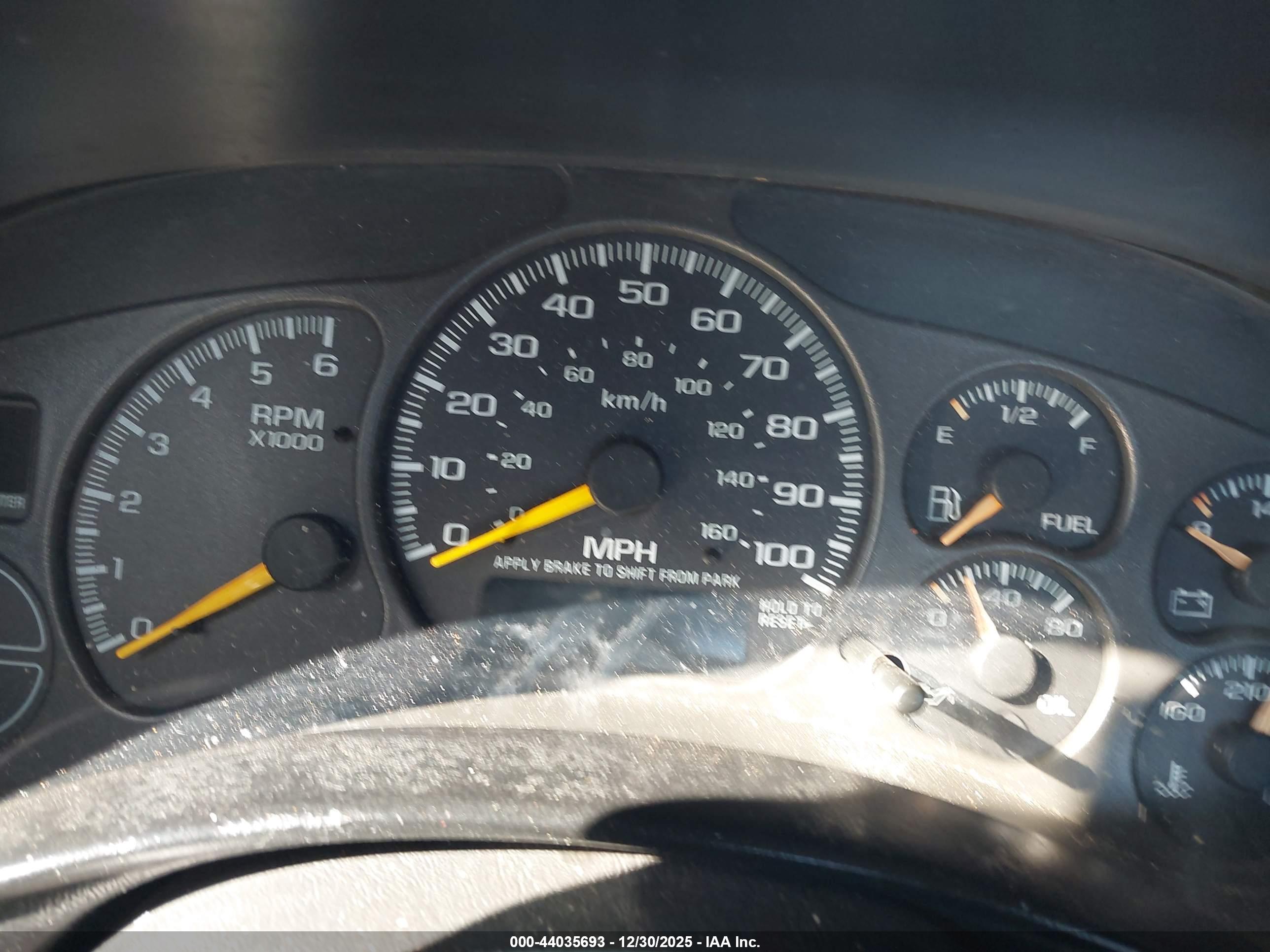 CHEVROLET SILVERADO image 7