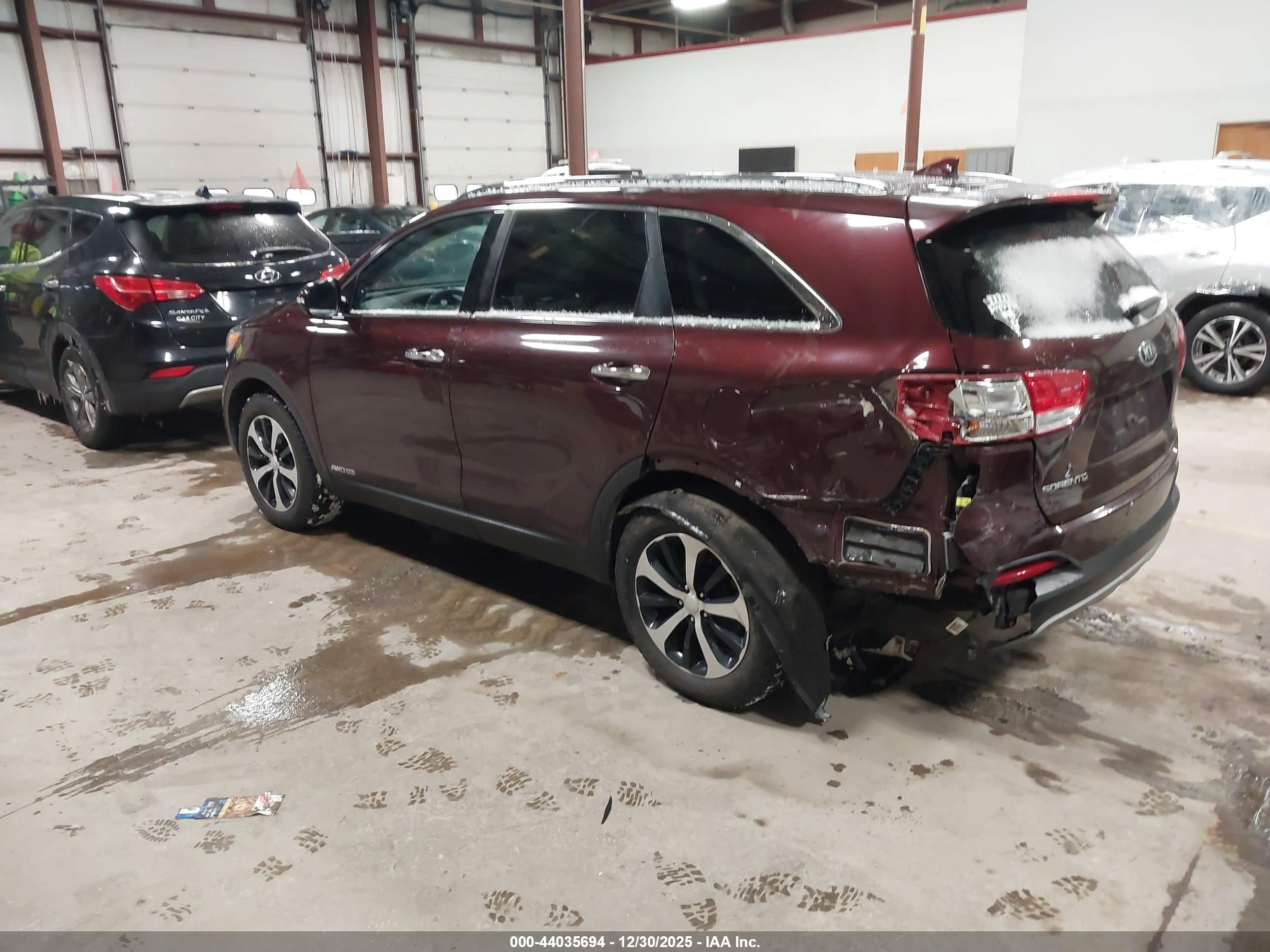 KIA SORENTO image 3
