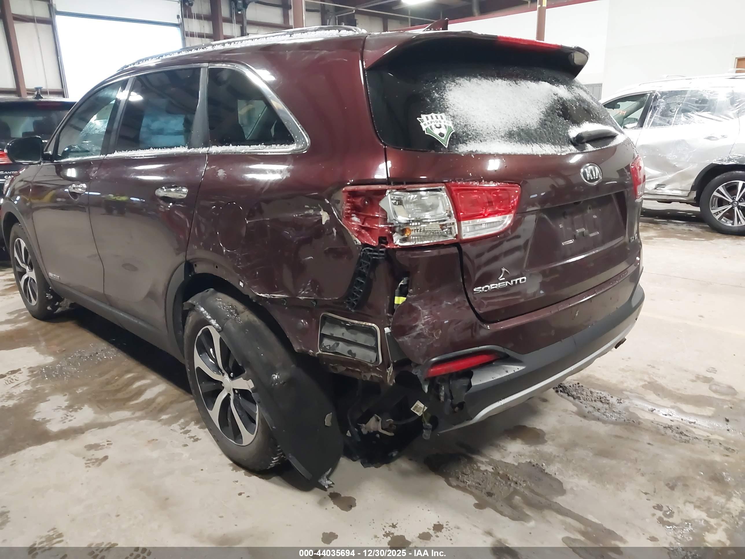 KIA SORENTO image 6