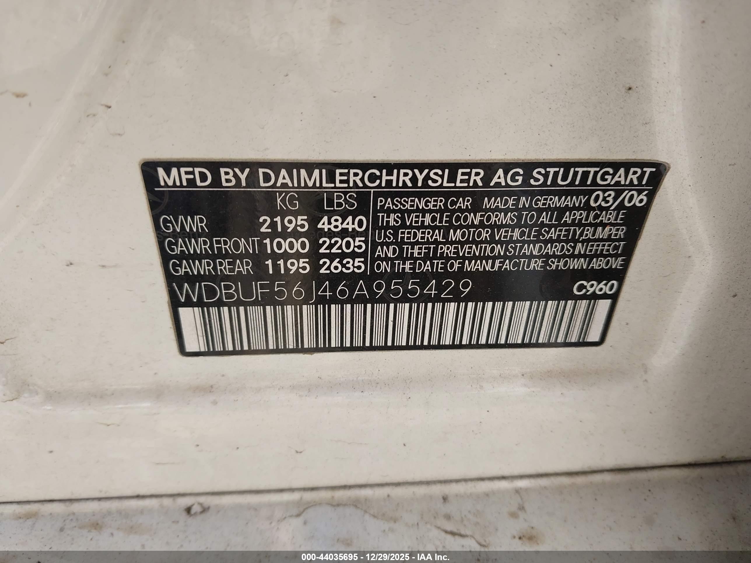 MERCEDES-BENZ E image 9
