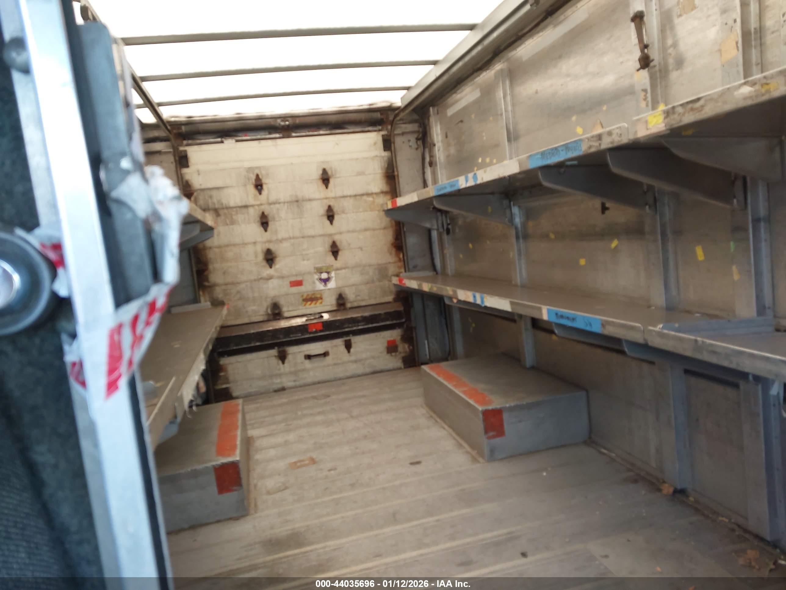 FREIGHTLINER CHASSIS image 8