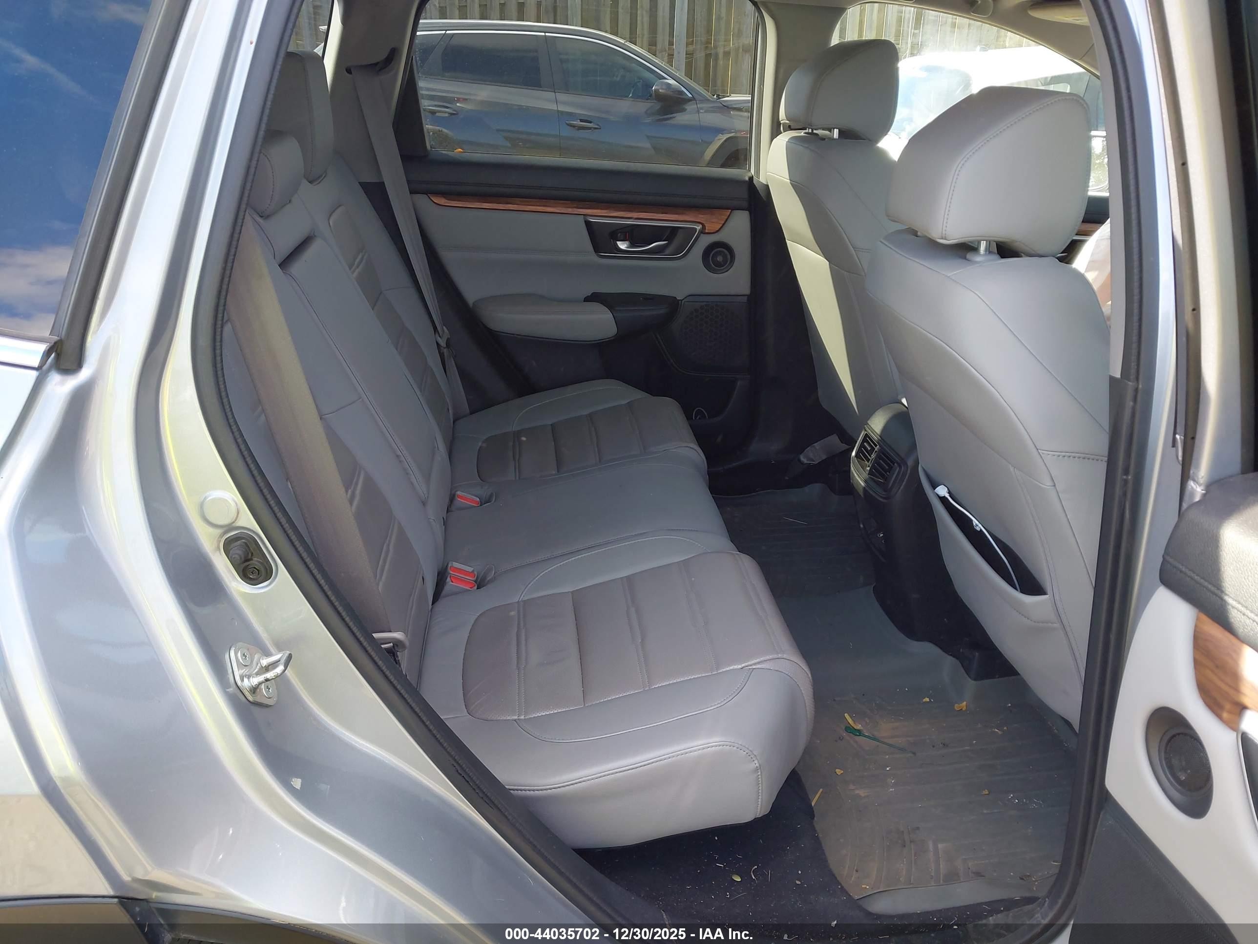 HONDA CR-V image 8