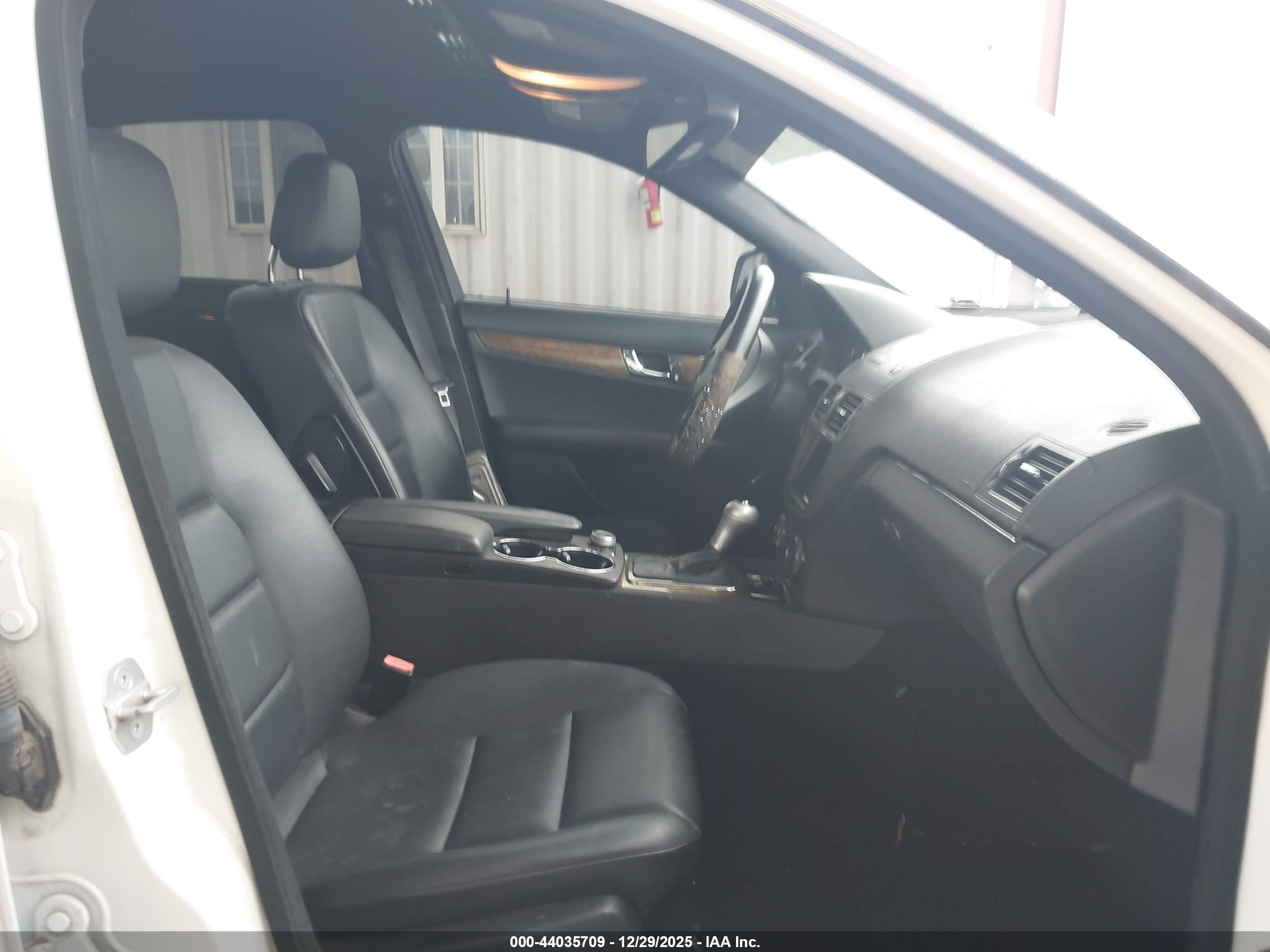 MERCEDES-BENZ C image 5