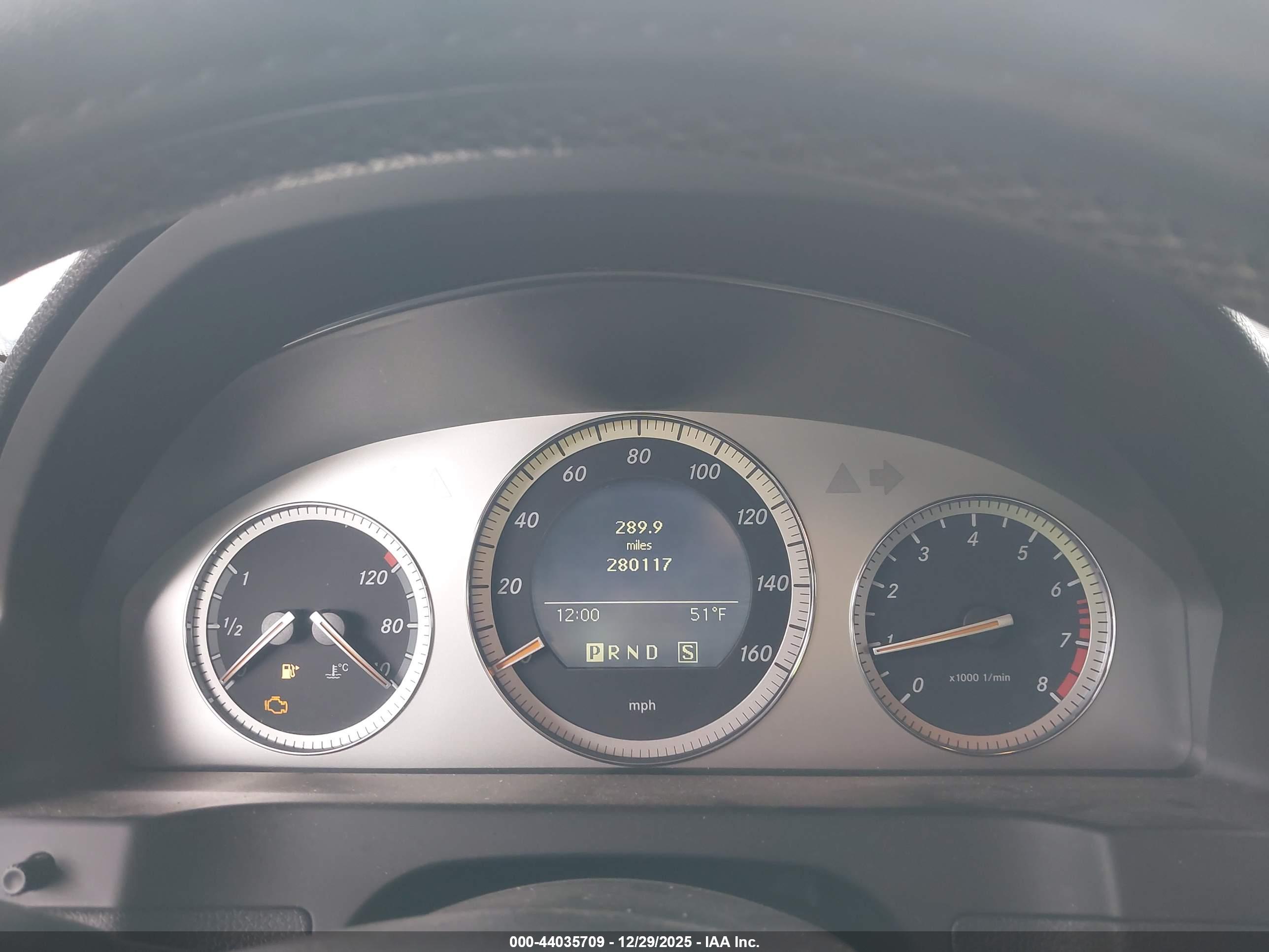 MERCEDES-BENZ C image 7