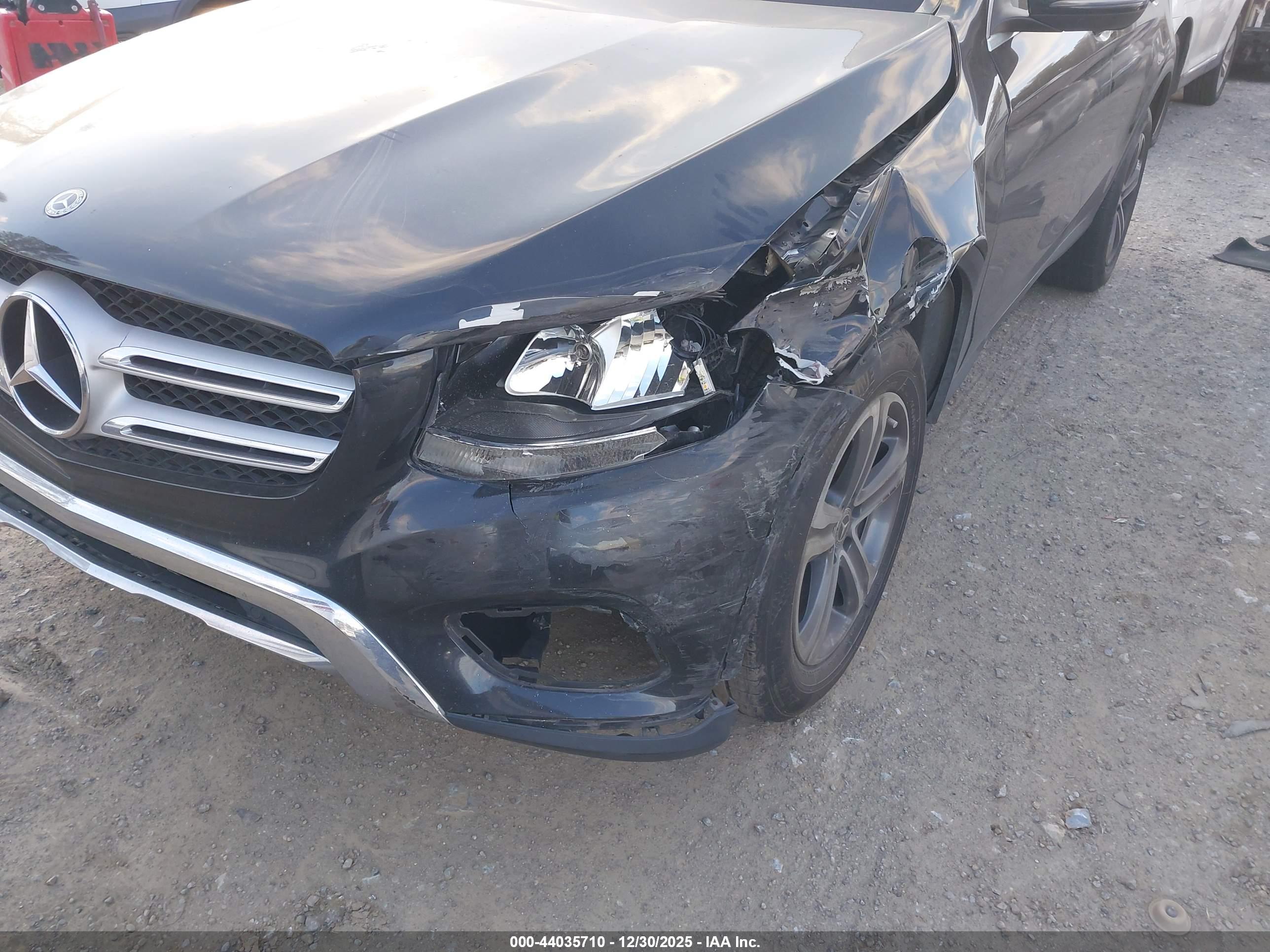 MERCEDES-BENZ GLC image 6
