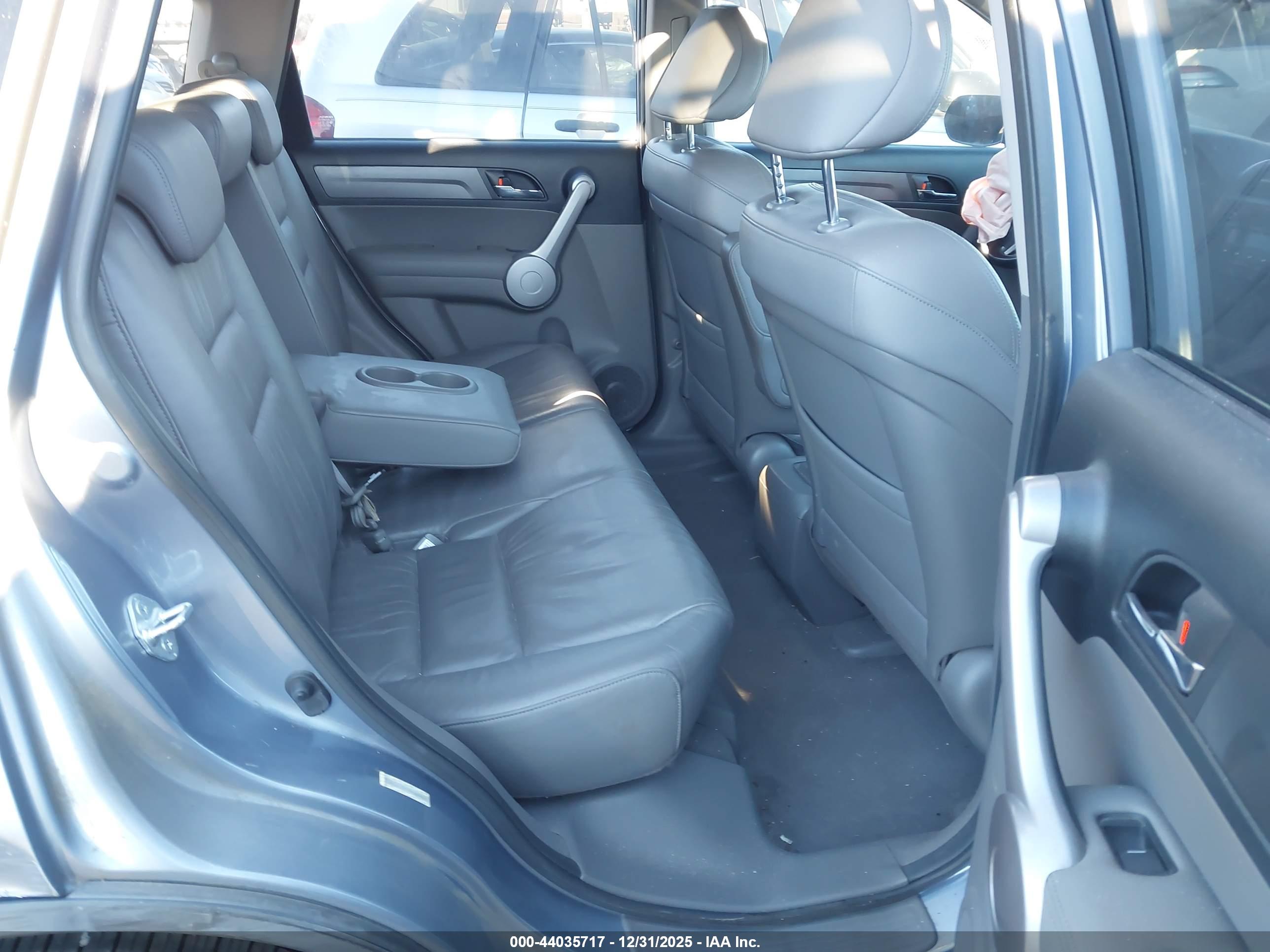 HONDA CR-V image 8
