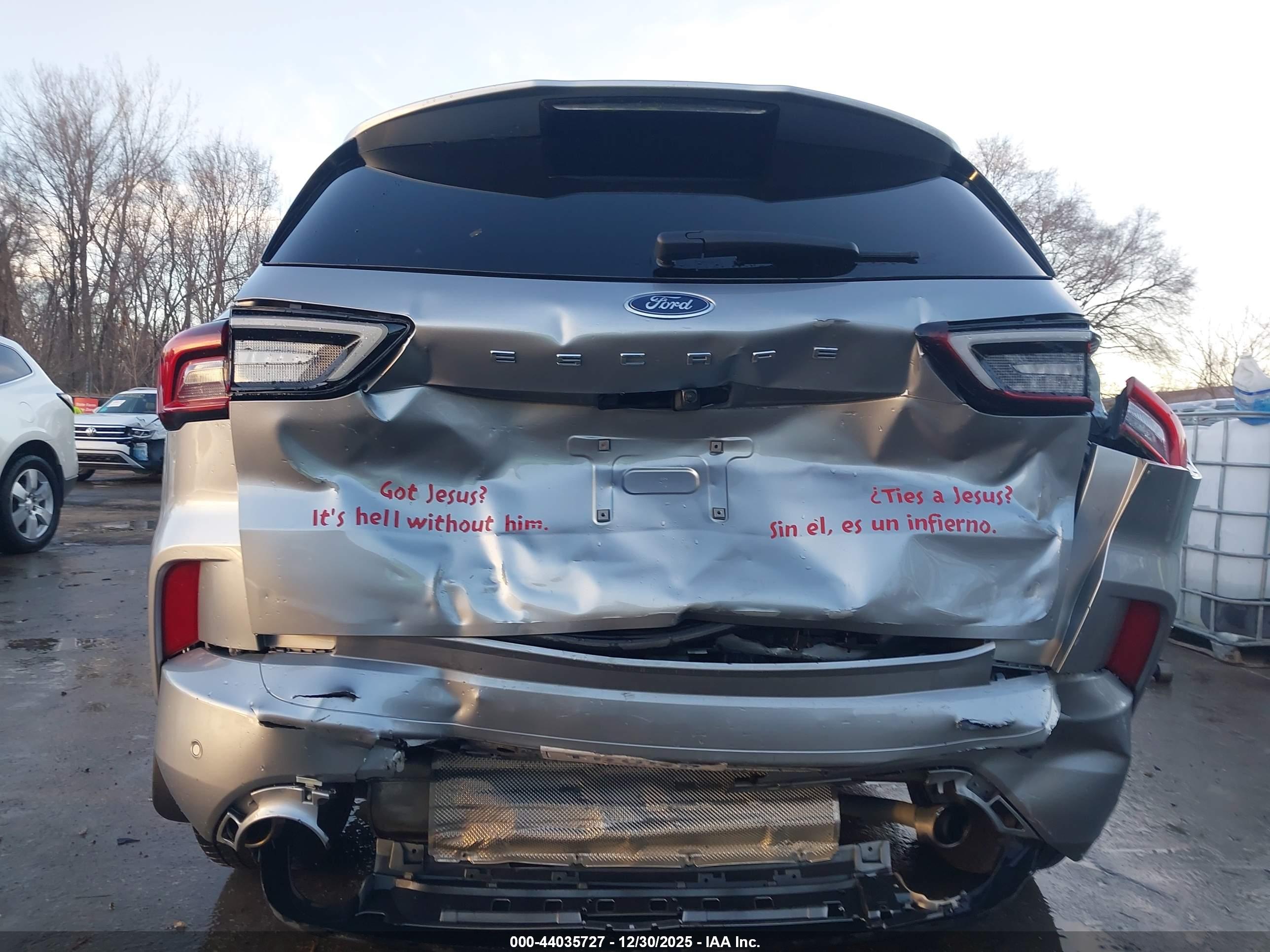 FORD ESCAPE image 6