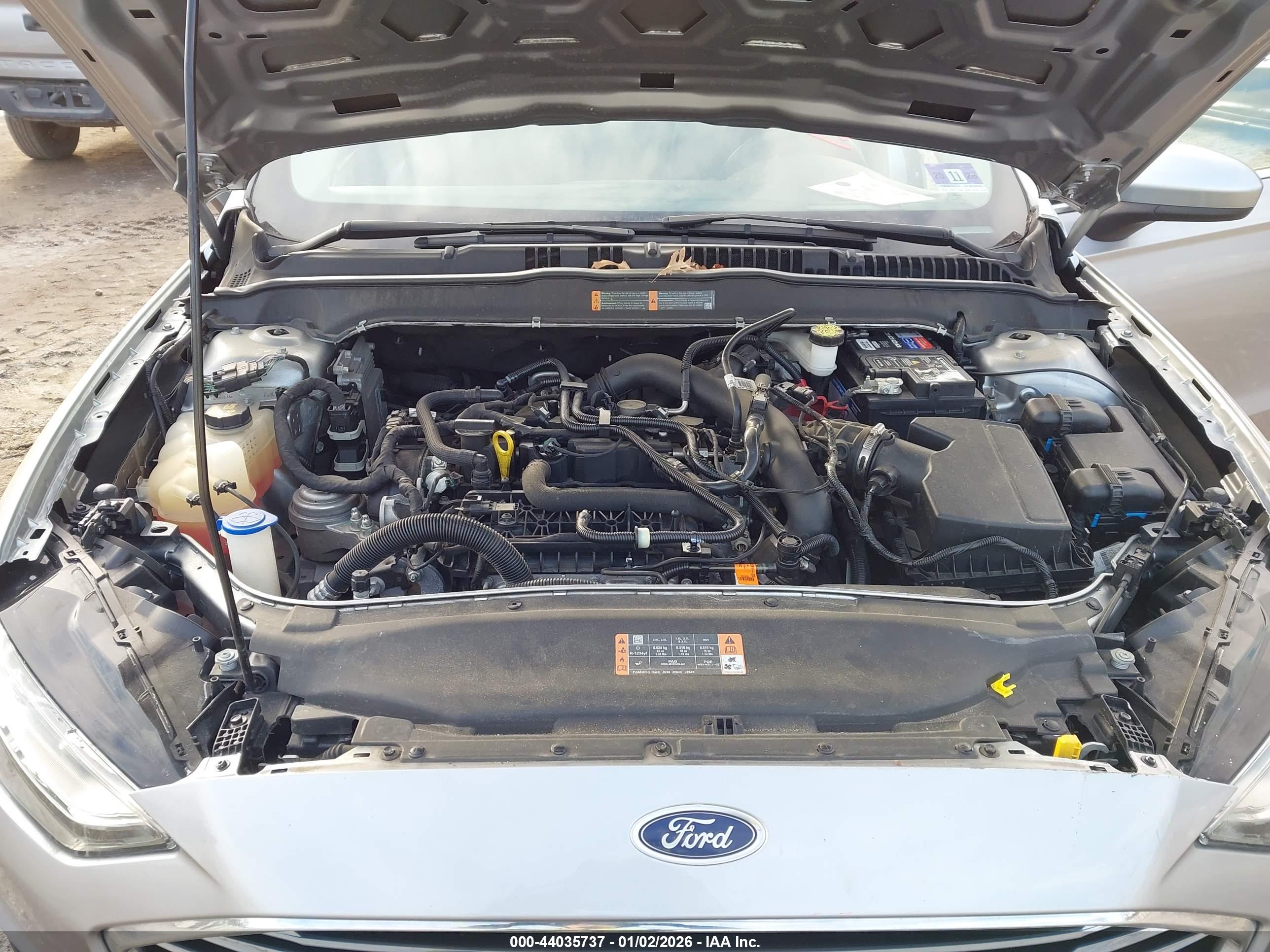 FORD FUSION image 10