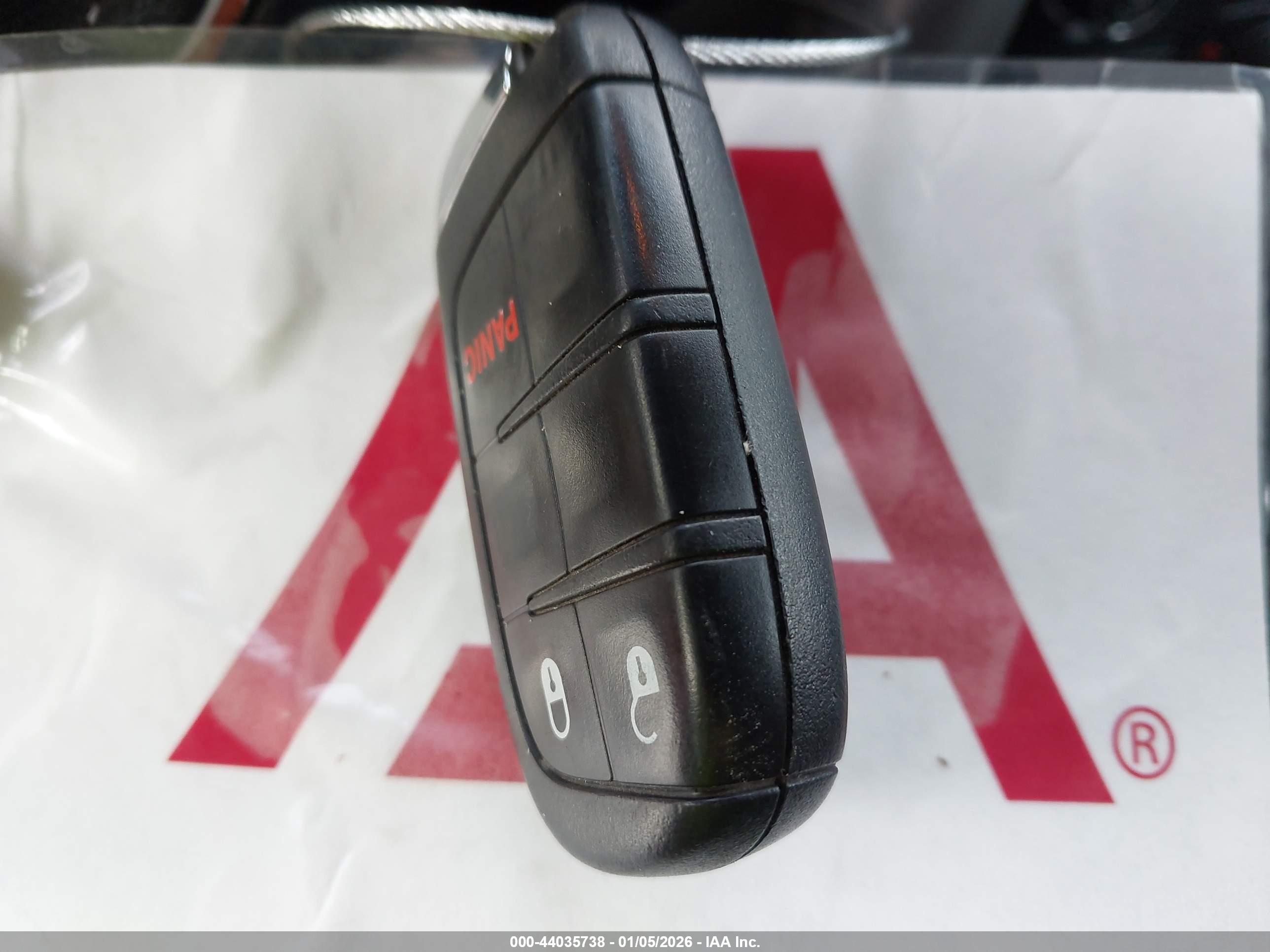 JEEP RENEGADE image 11