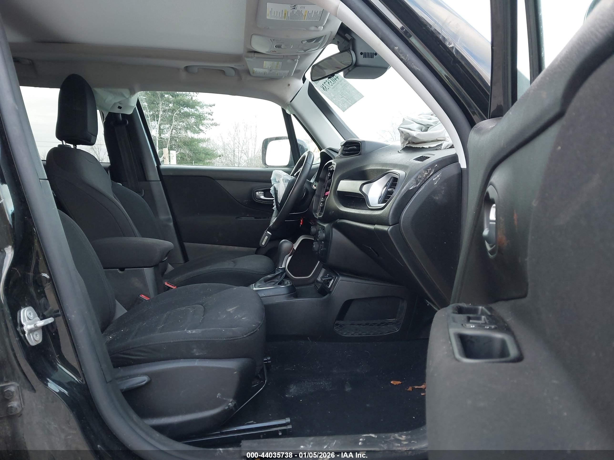JEEP RENEGADE image 5