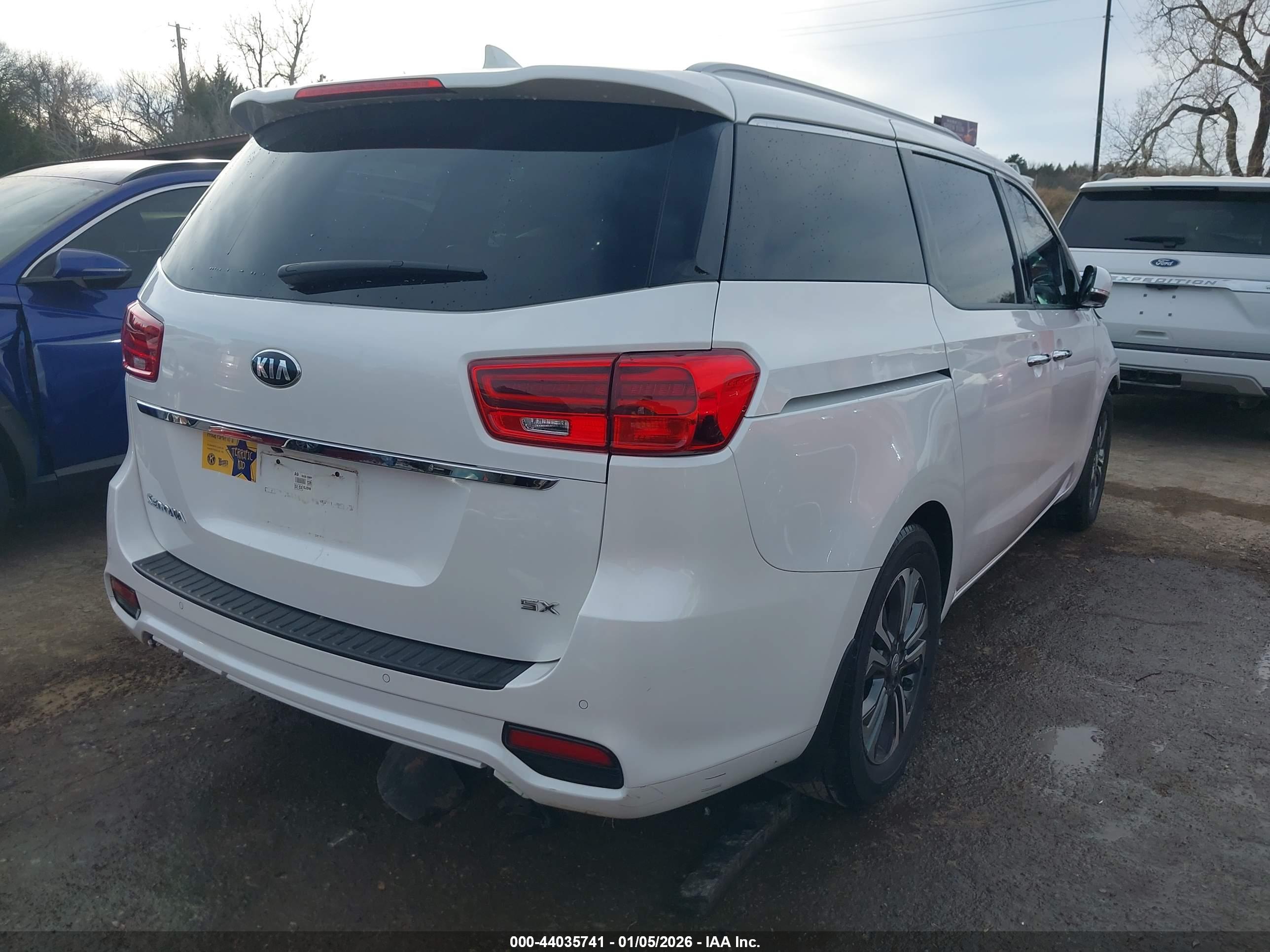 KIA SEDONA image 4