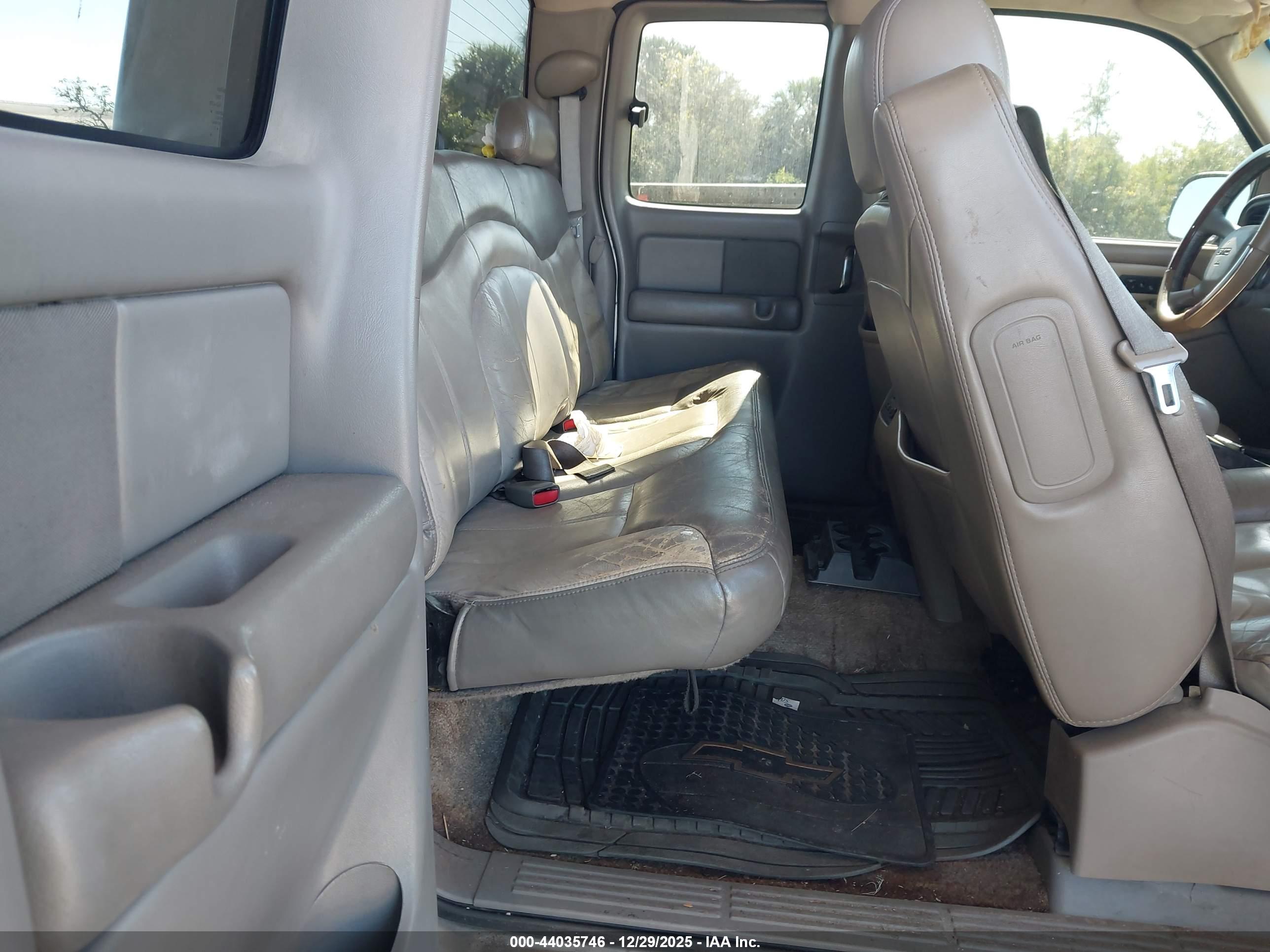 GMC SIERRA image 8
