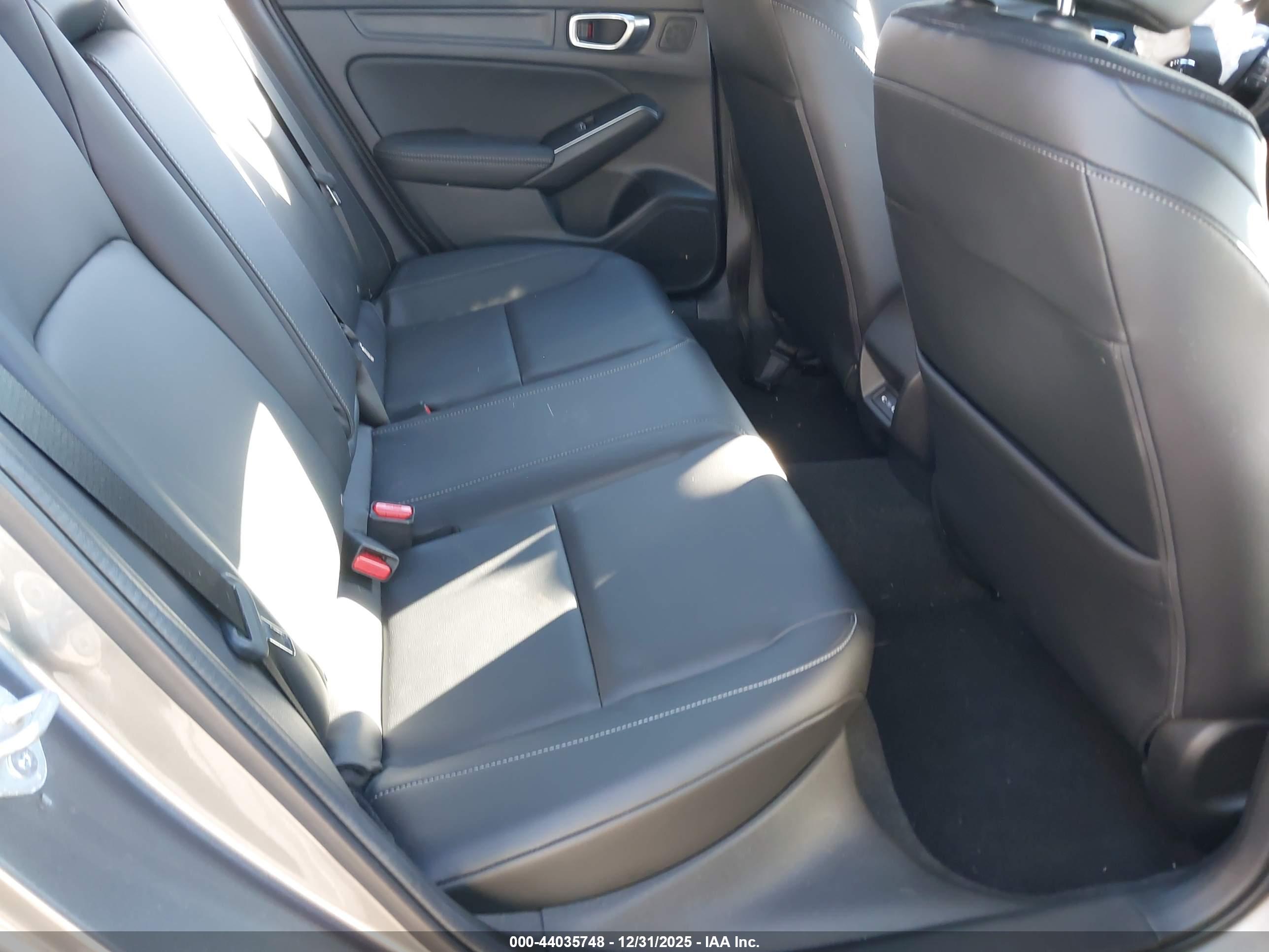 ACURA INTEGRA image 8