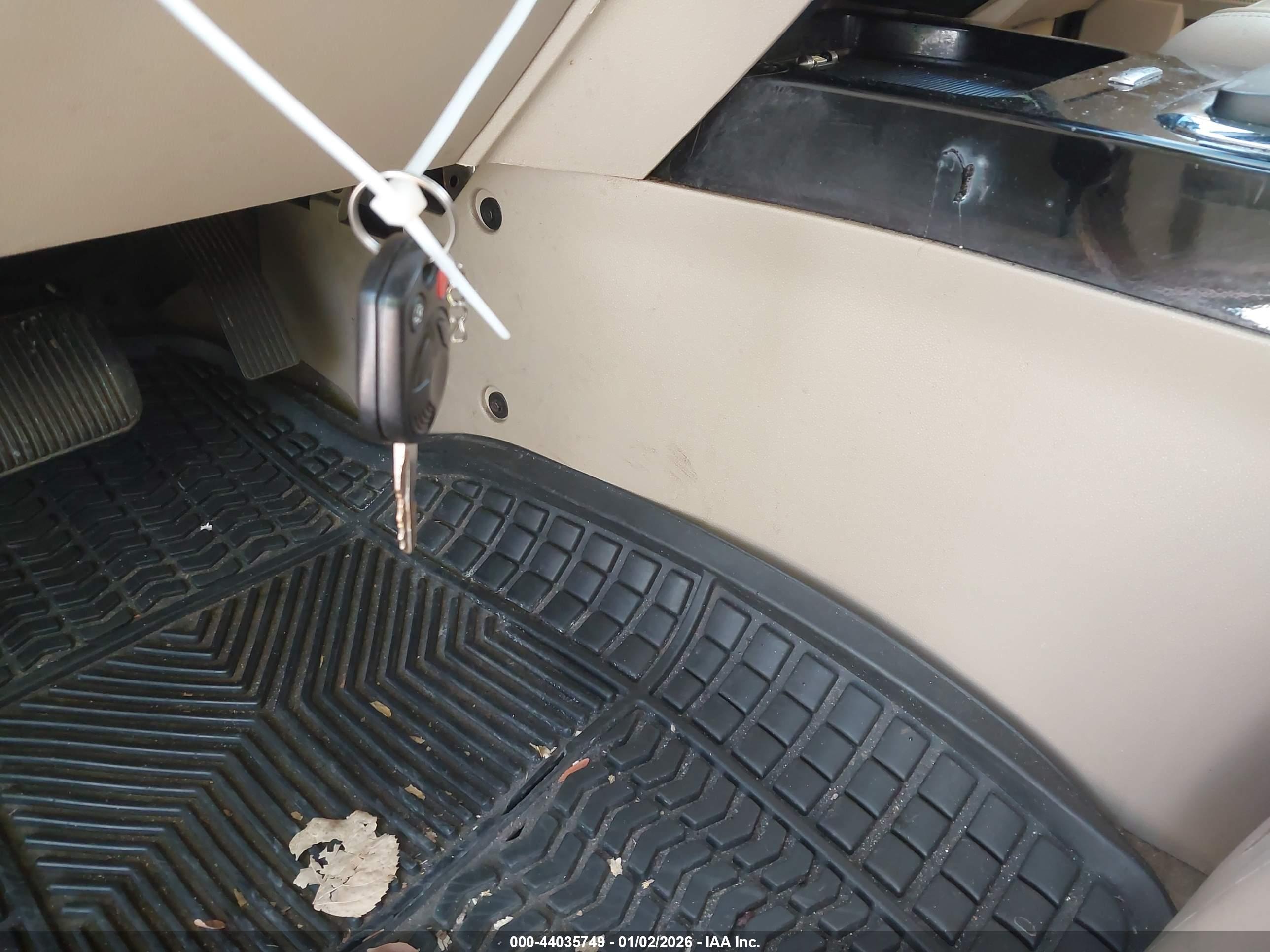 FORD ESCAPE image 11