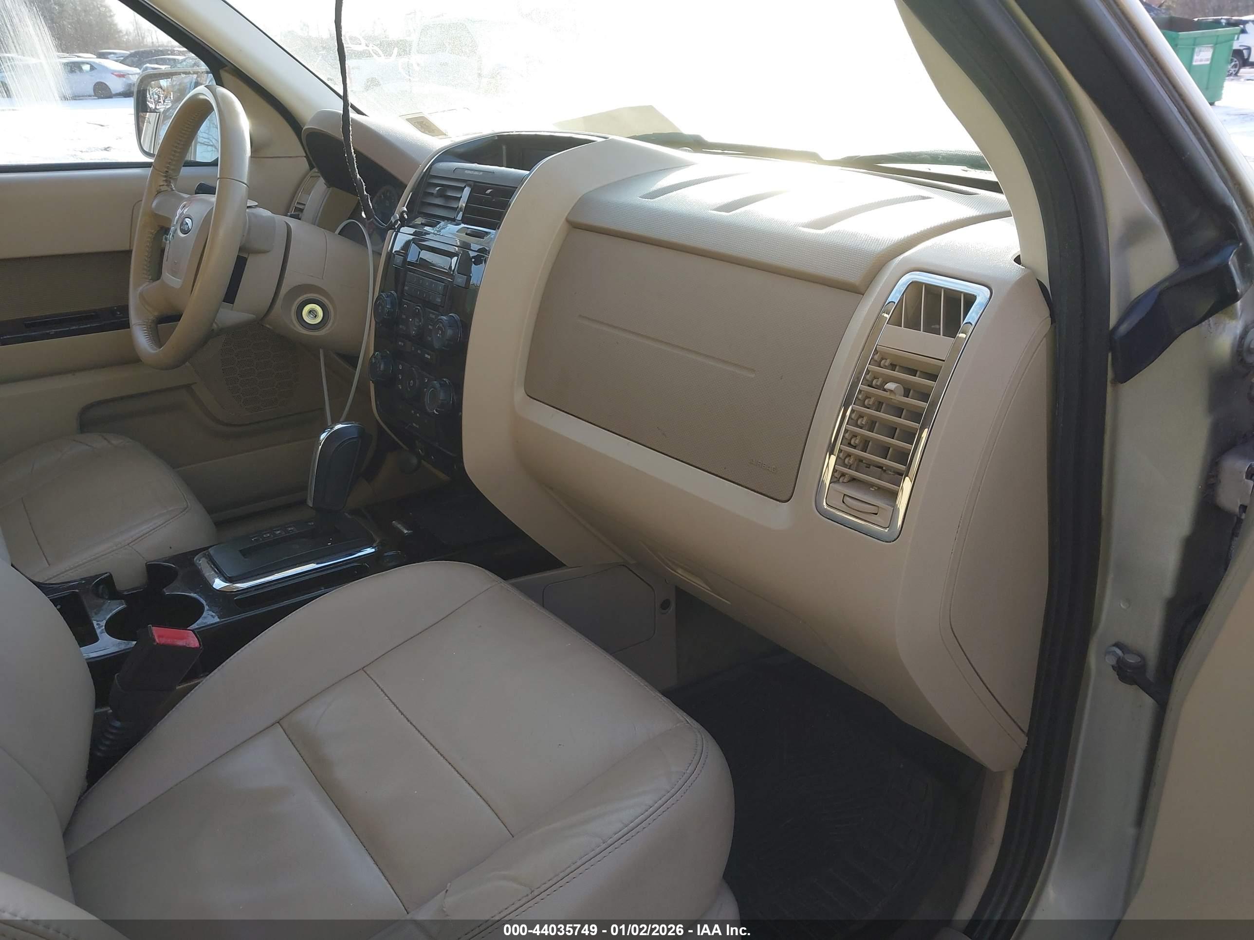 FORD ESCAPE image 5