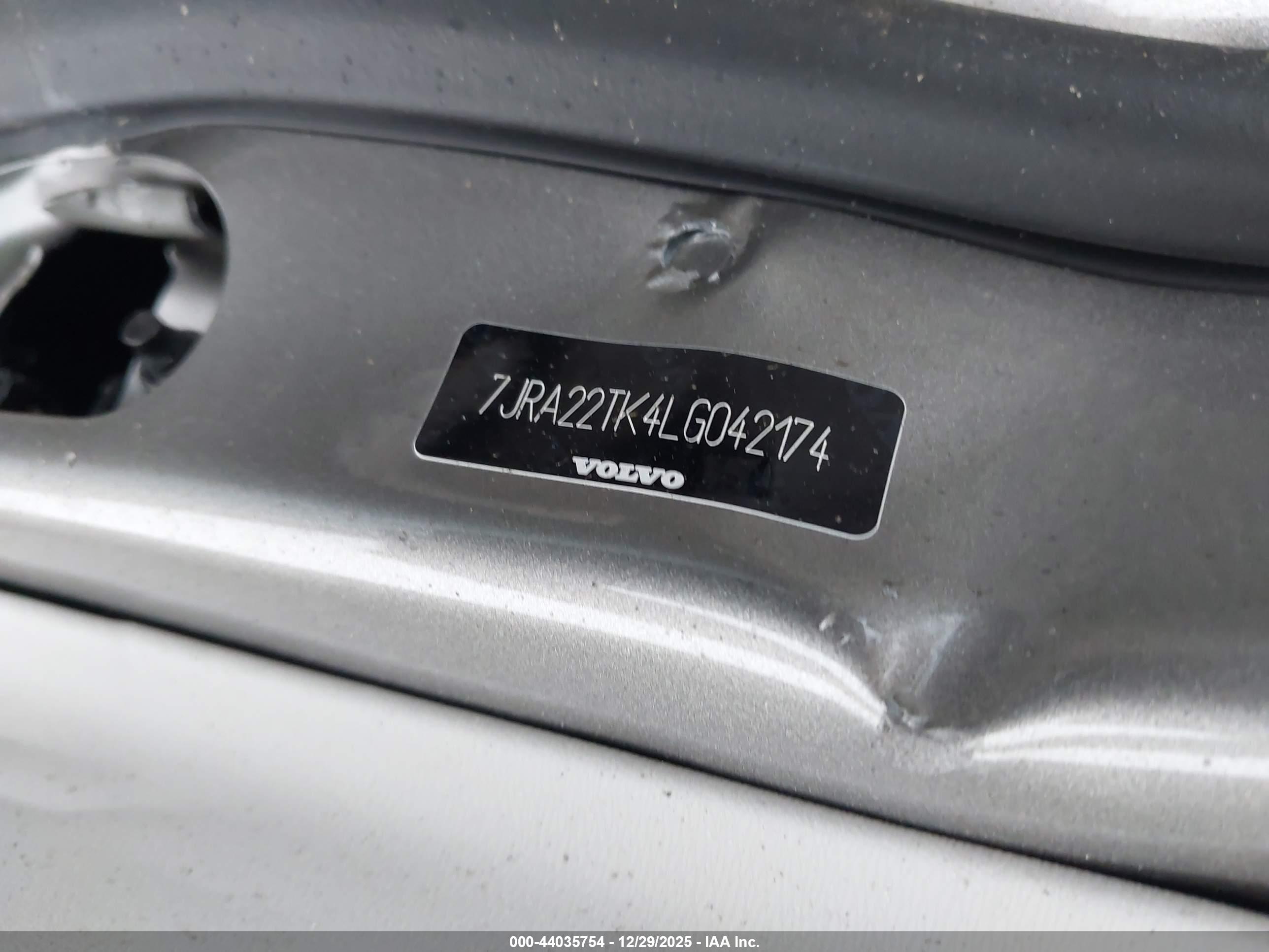 VOLVO S60 image 9