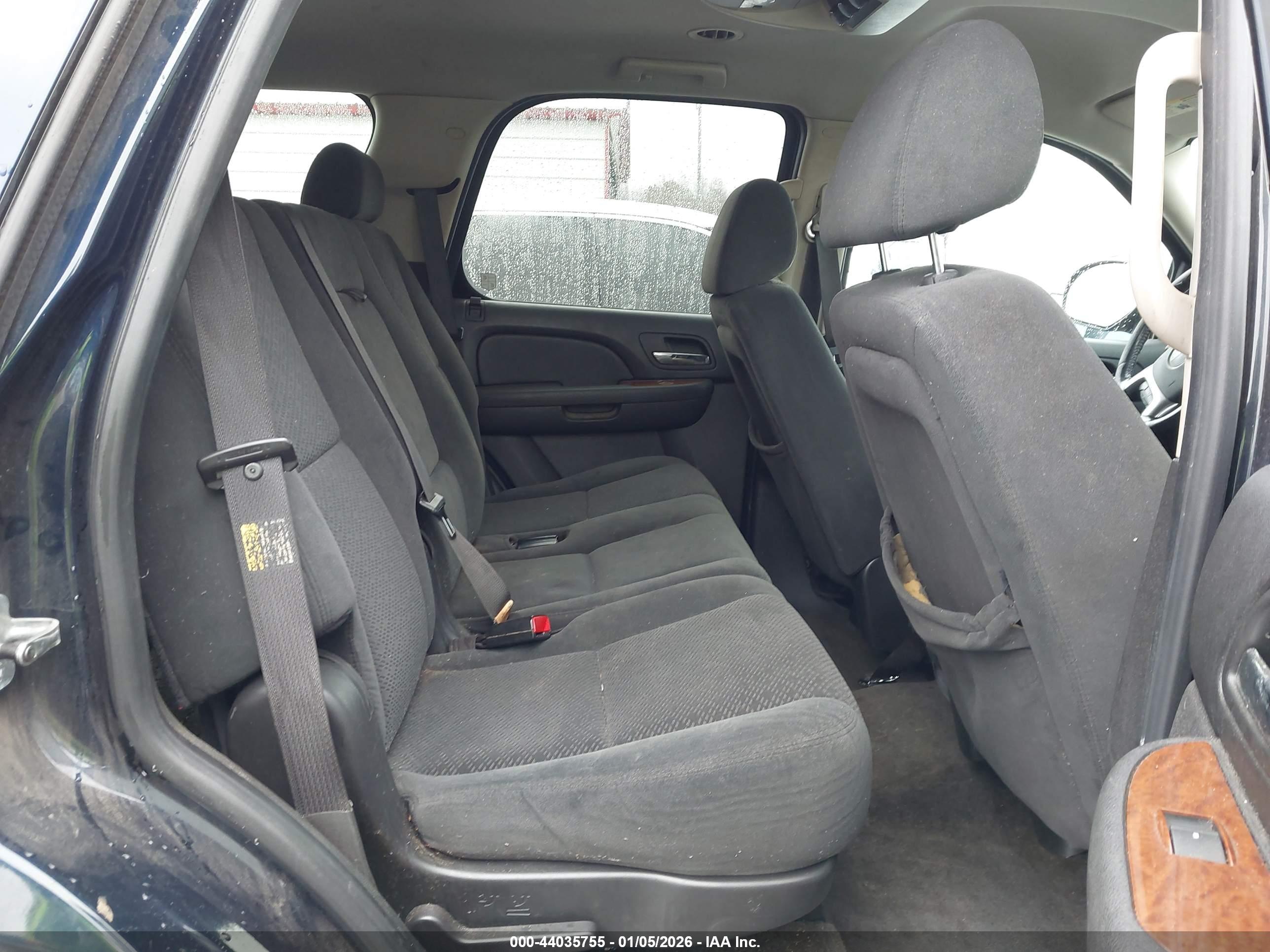 GMC YUKON image 8