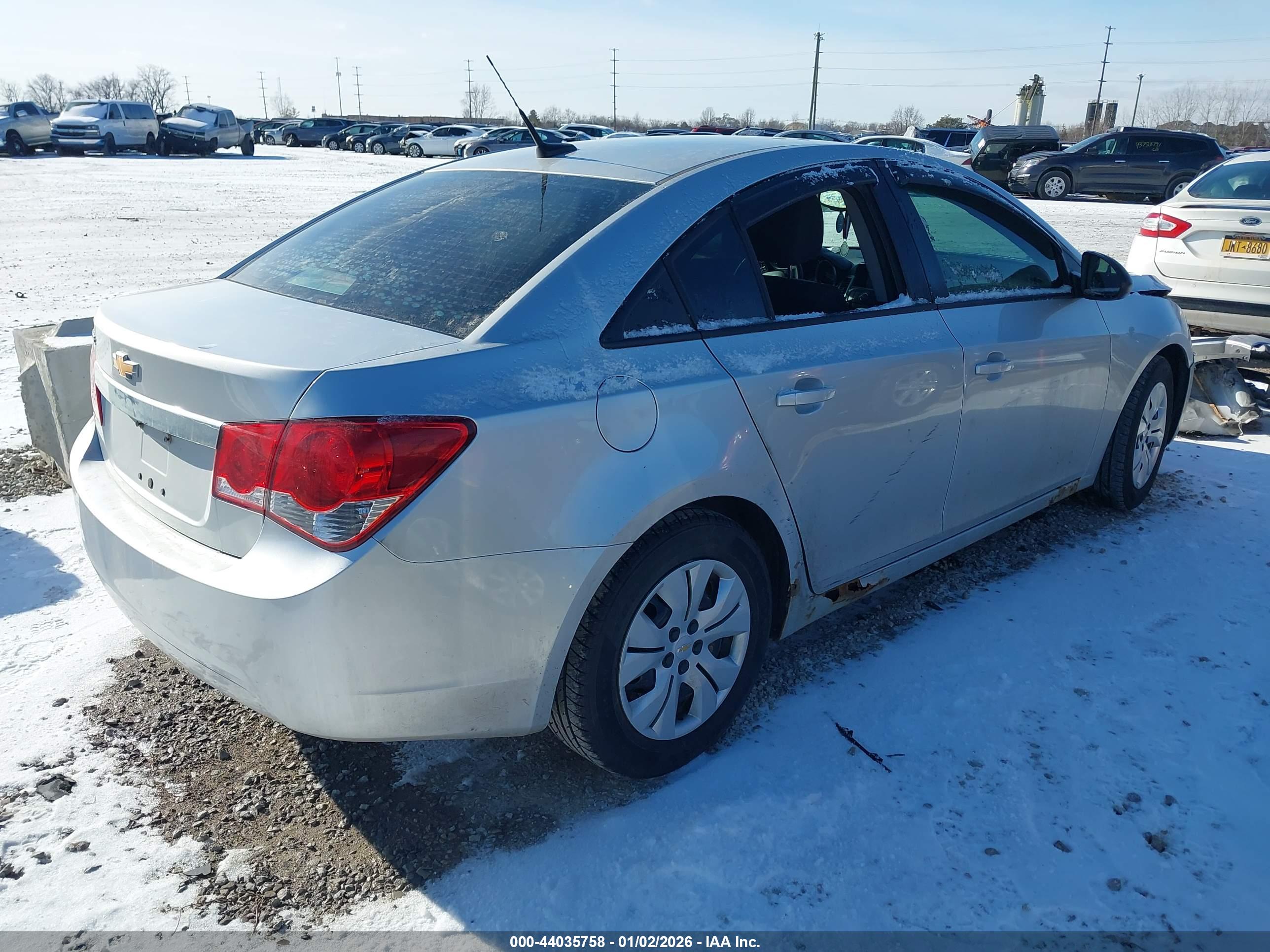 CHEVROLET CRUZE image 4