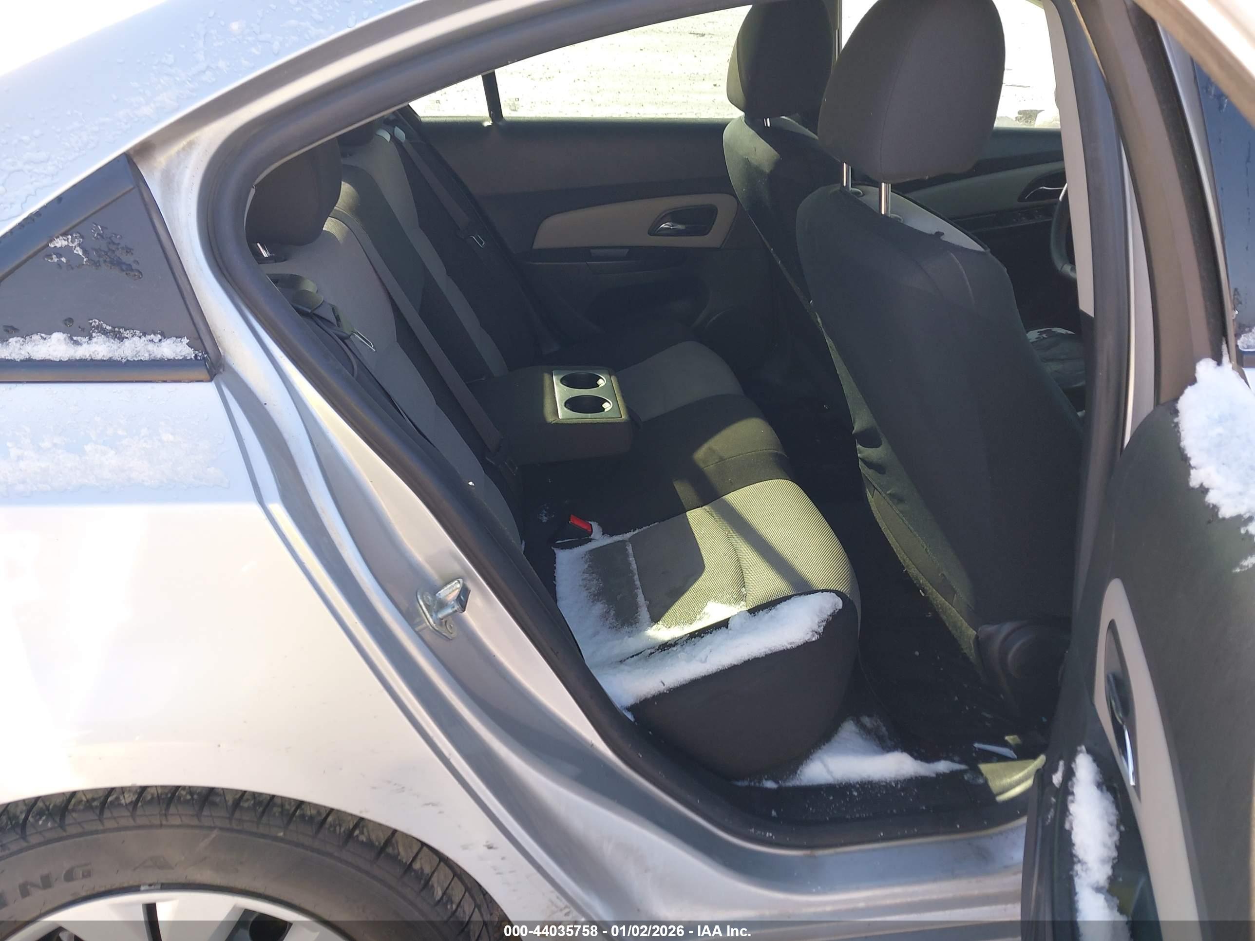 CHEVROLET CRUZE image 8