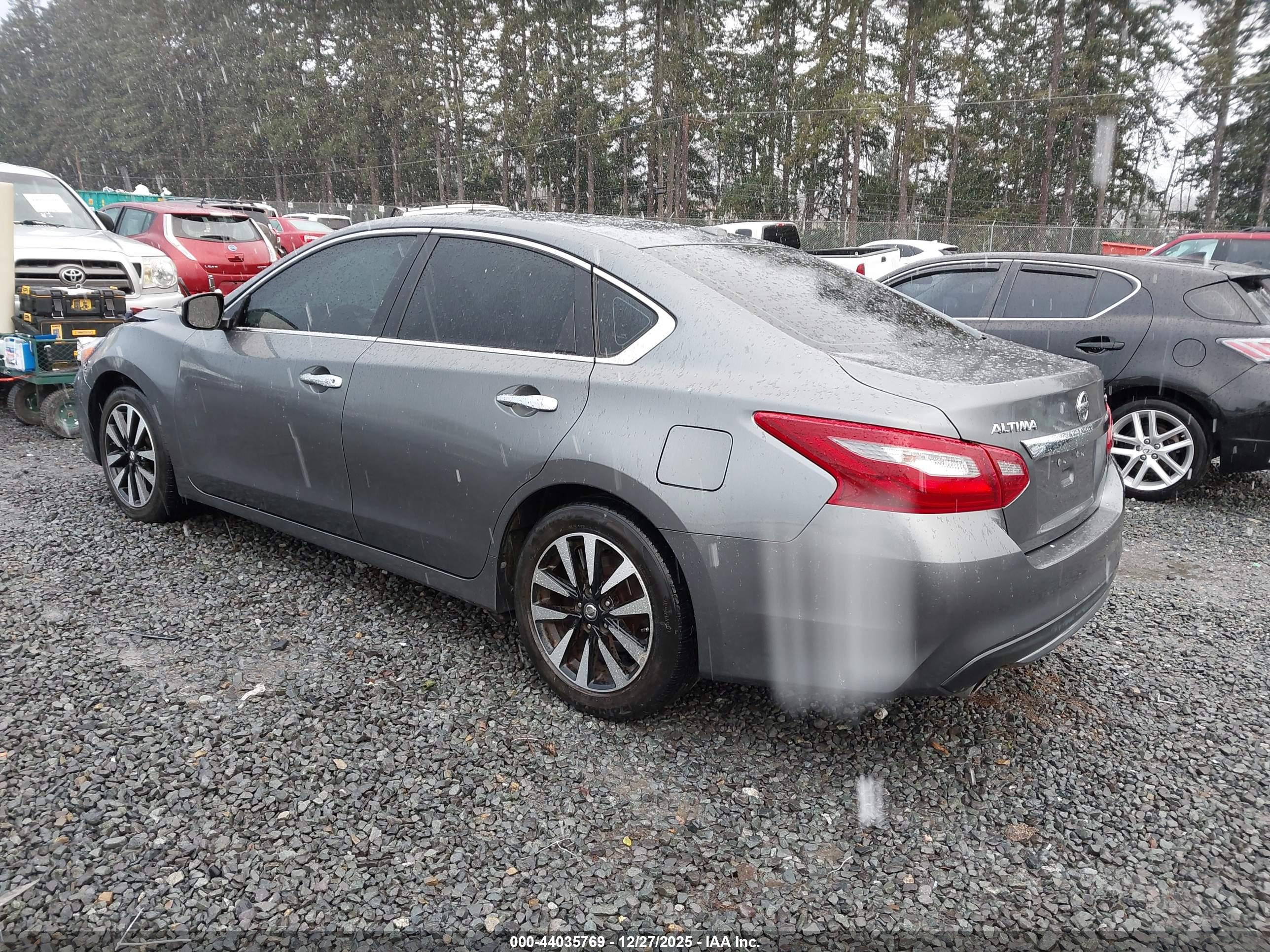 NISSAN ALTIMA image 3