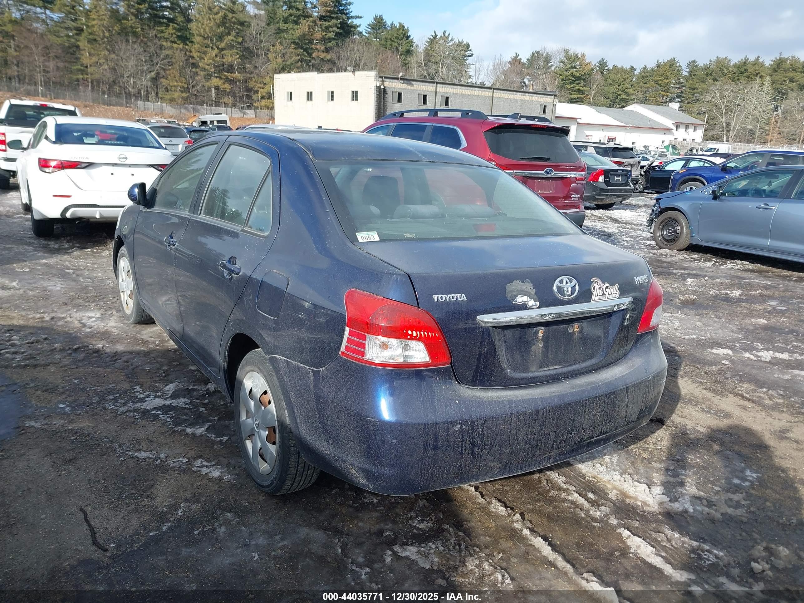 TOYOTA YARIS image 3