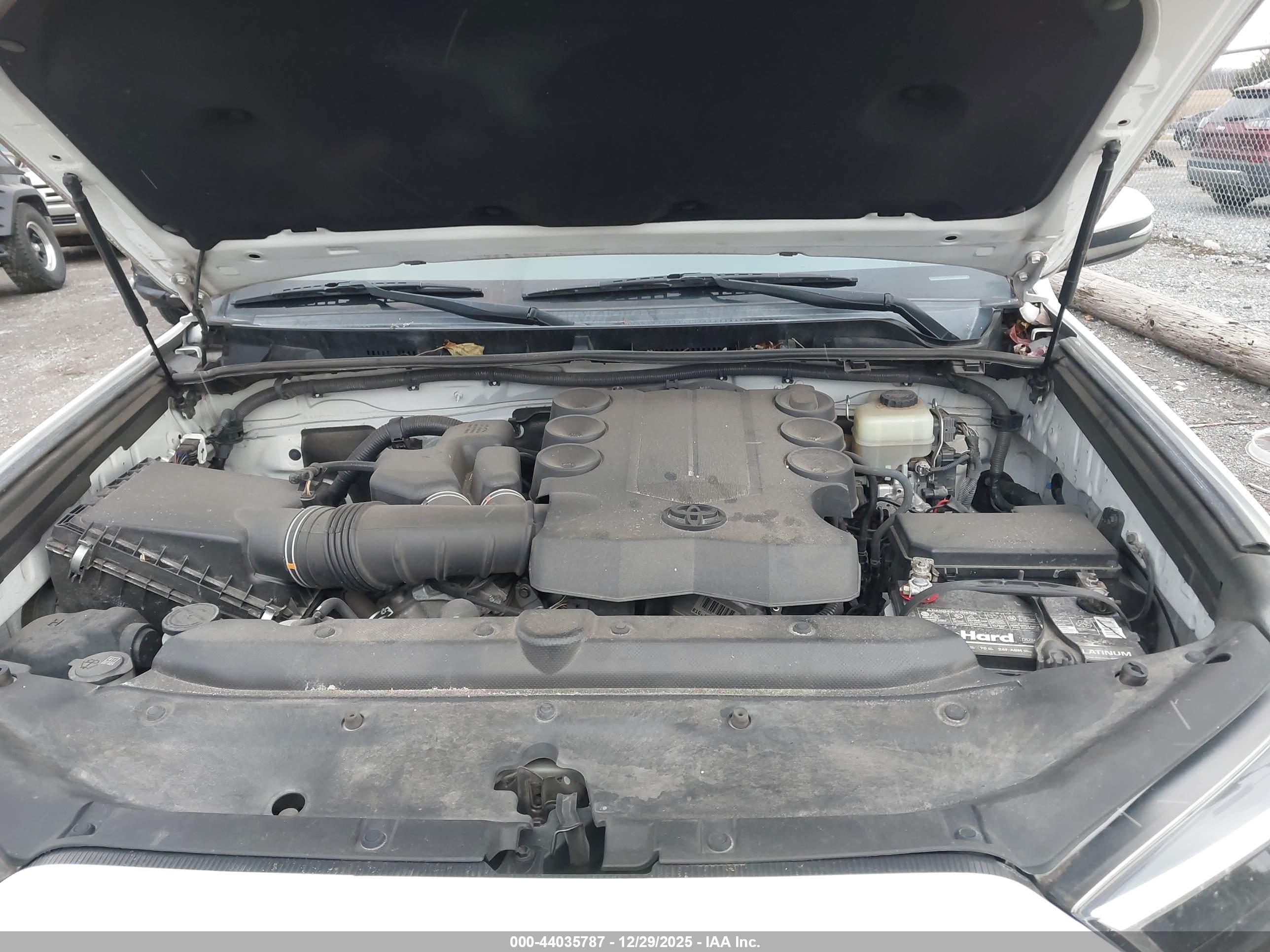 TOYOTA 4RUNNER image 10