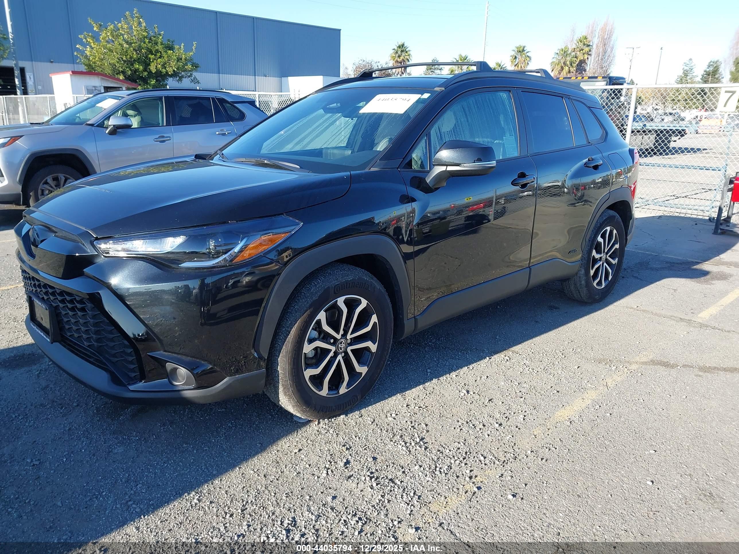 TOYOTA COROLLA image 2