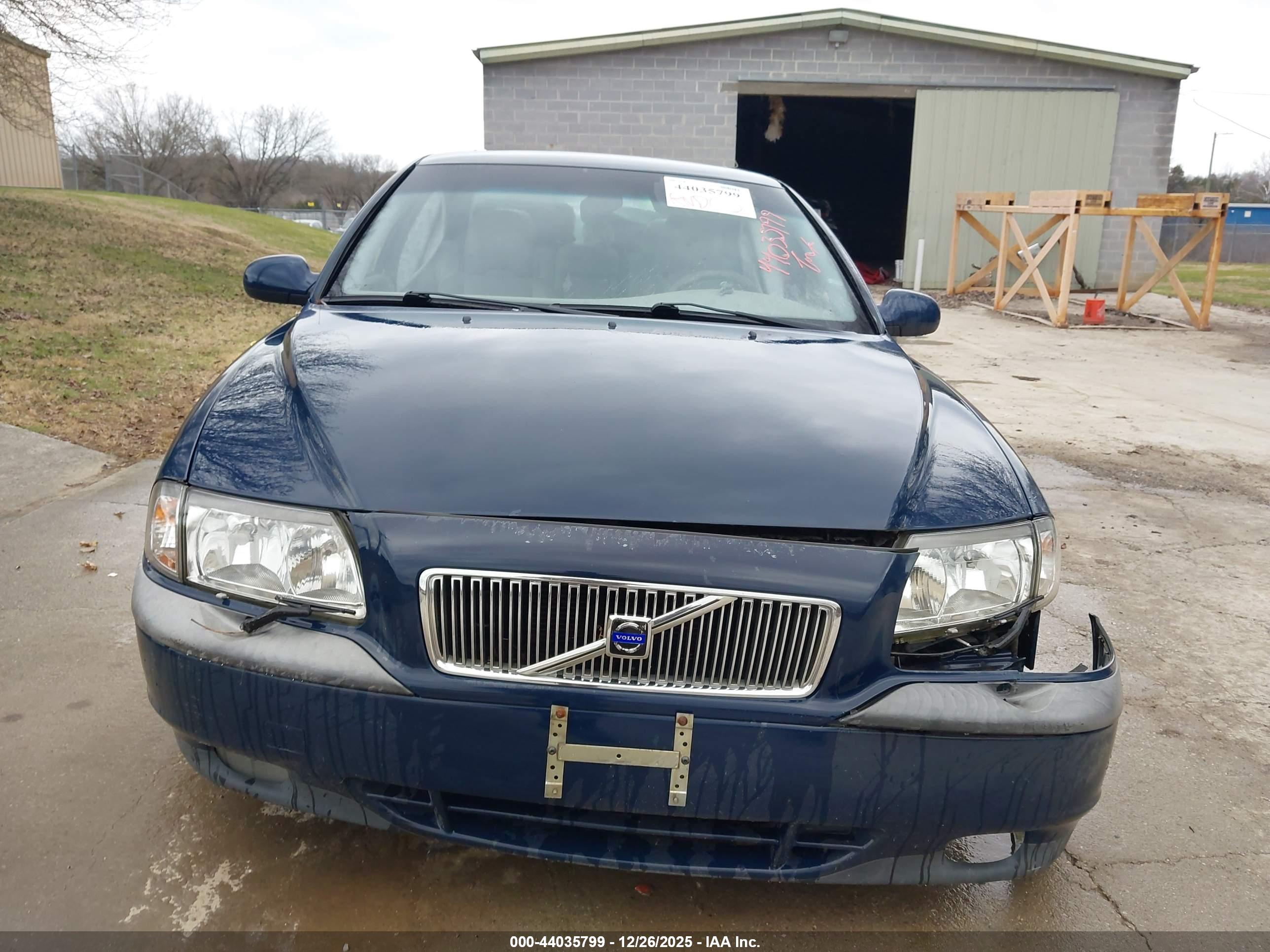 VOLVO S80 image 6