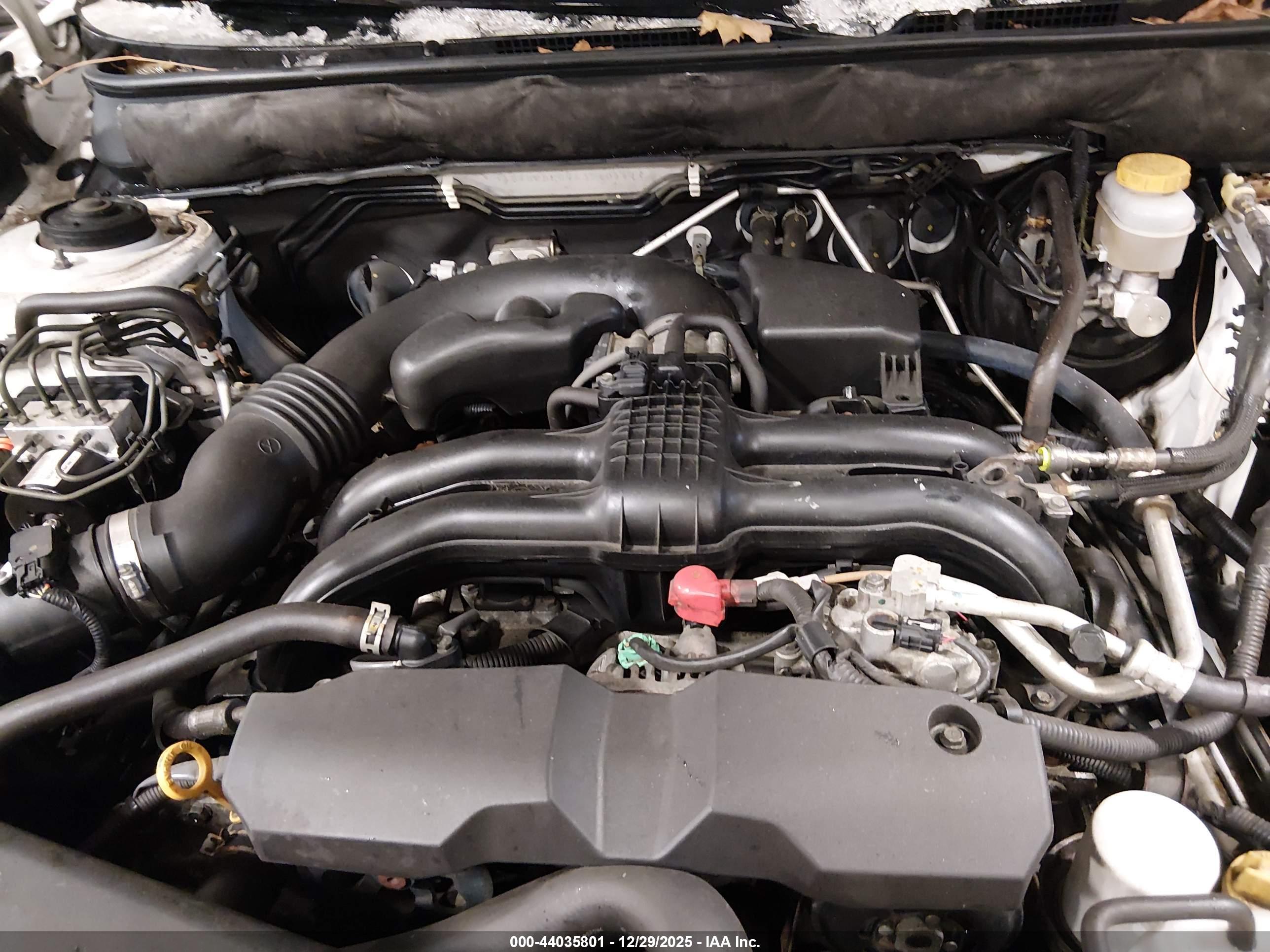 SUBARU OUTBACK image 10