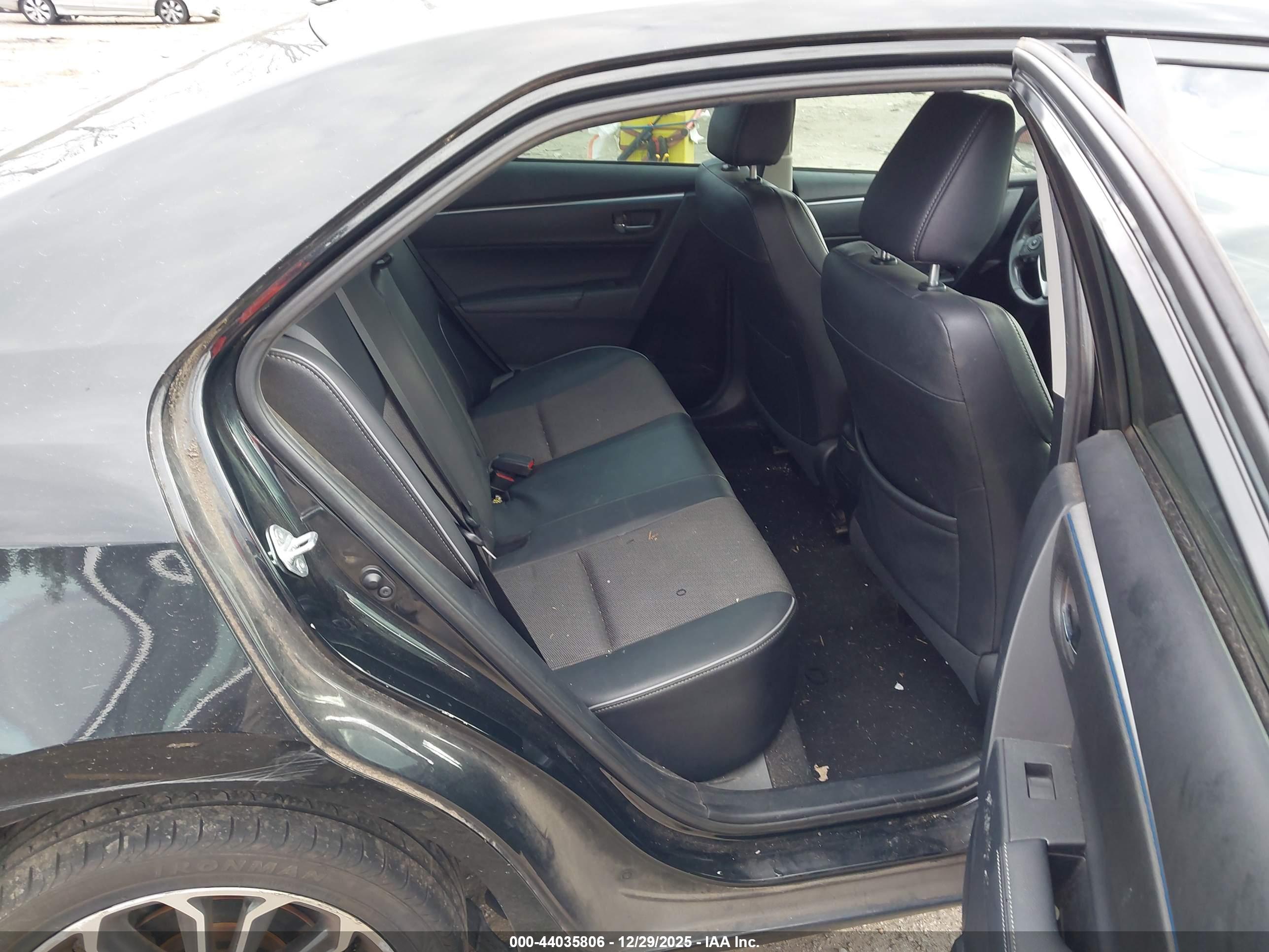 TOYOTA COROLLA image 8