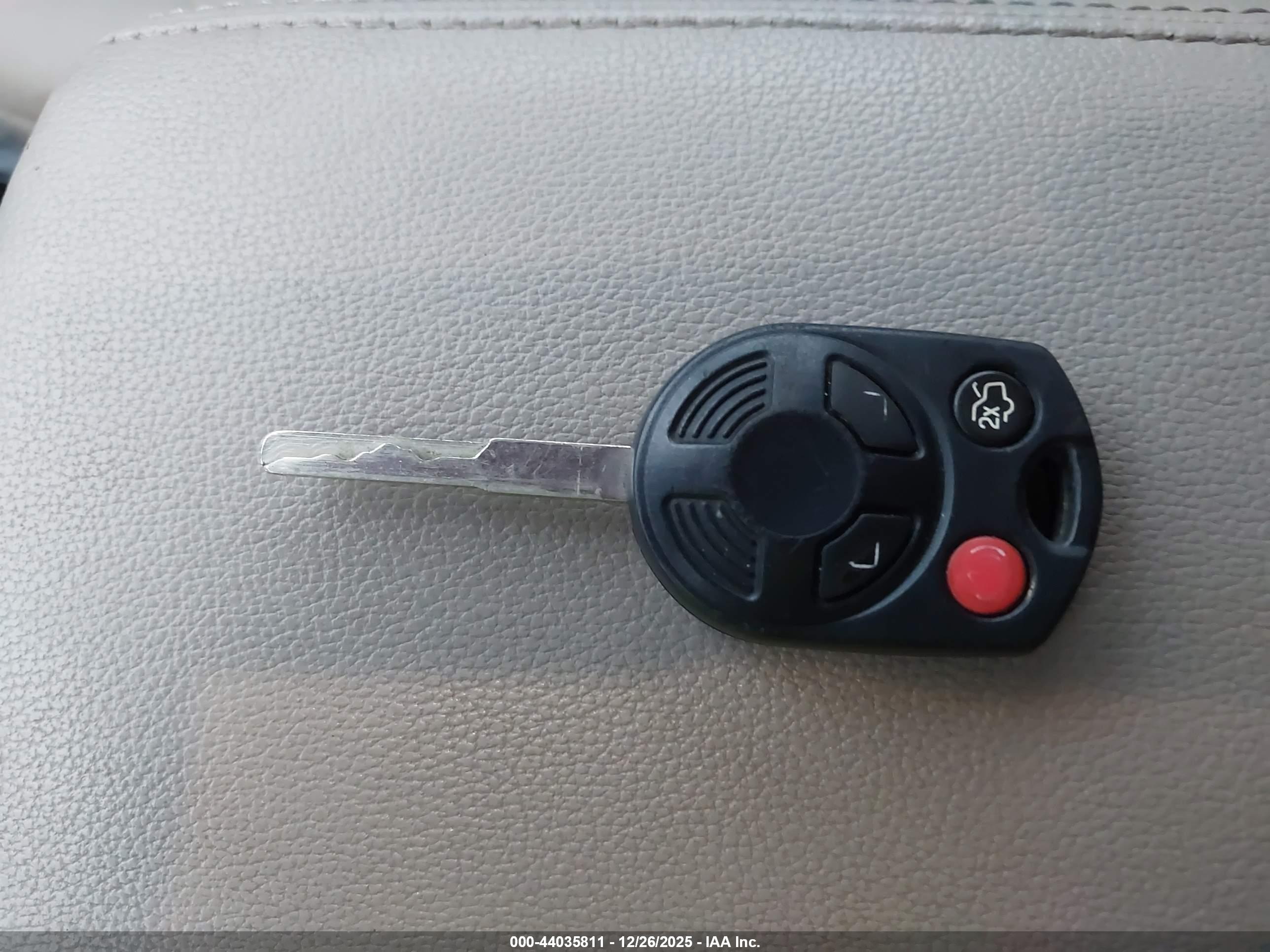 FORD ESCAPE image 11