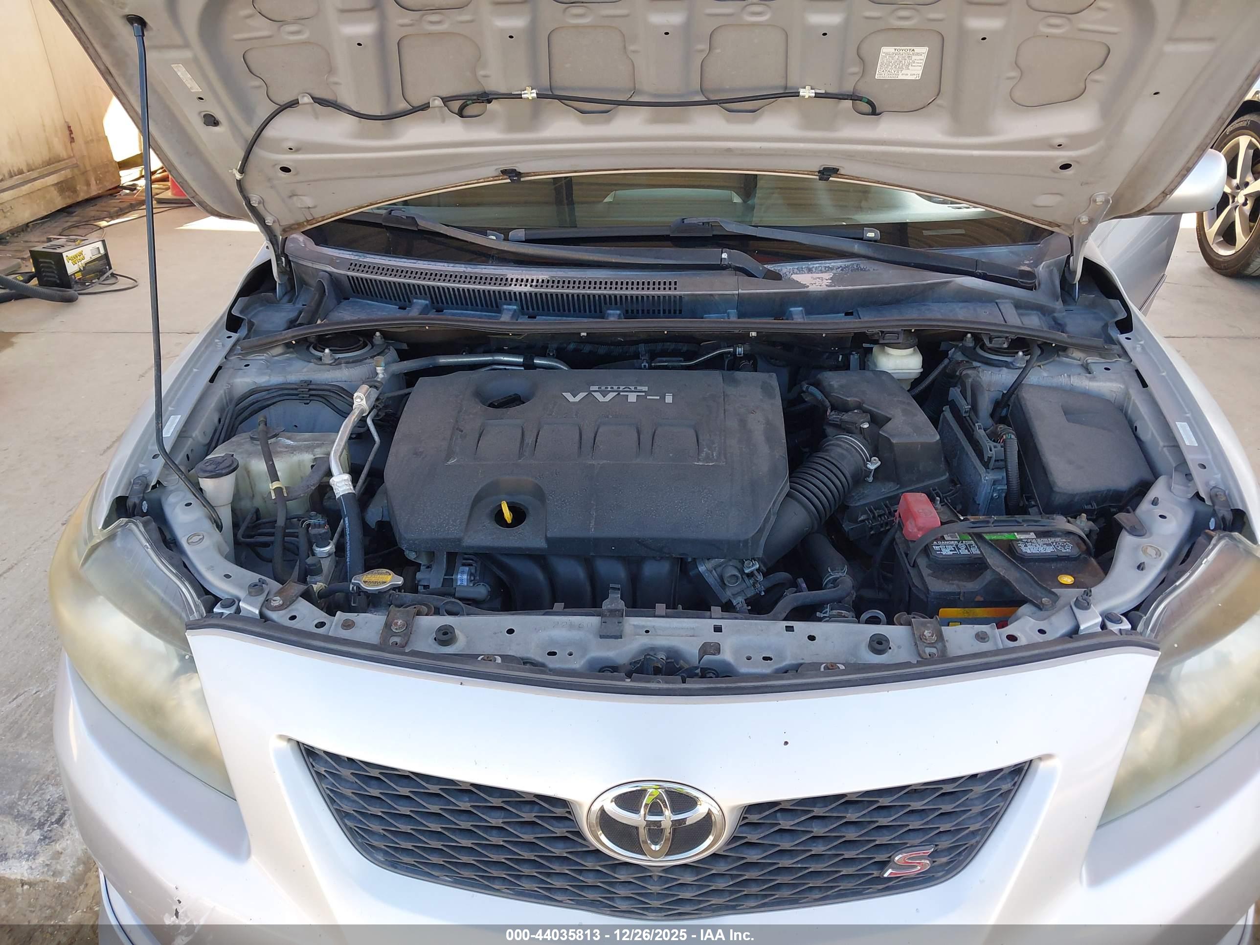 TOYOTA COROLLA image 10