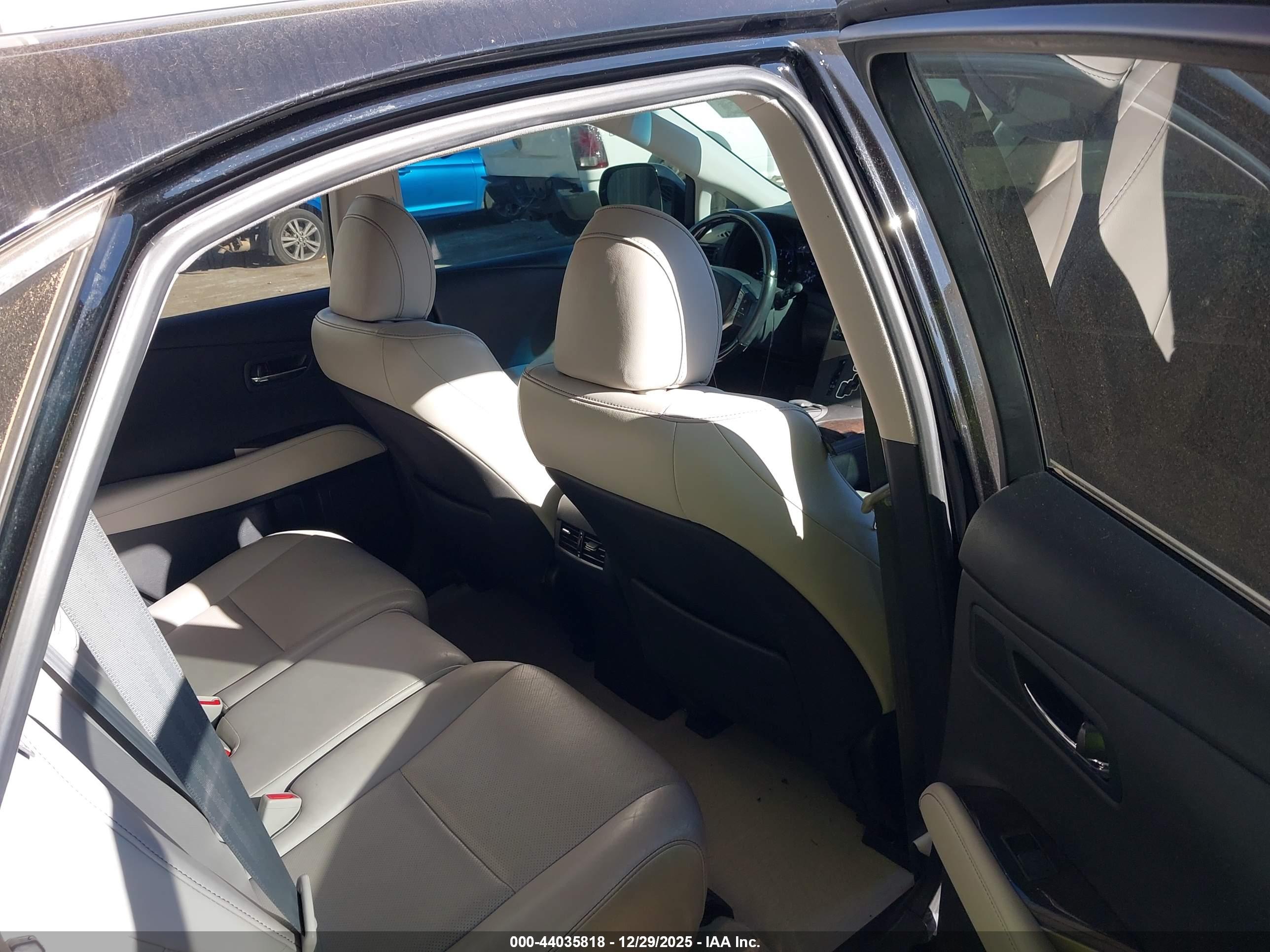 LEXUS RX image 8