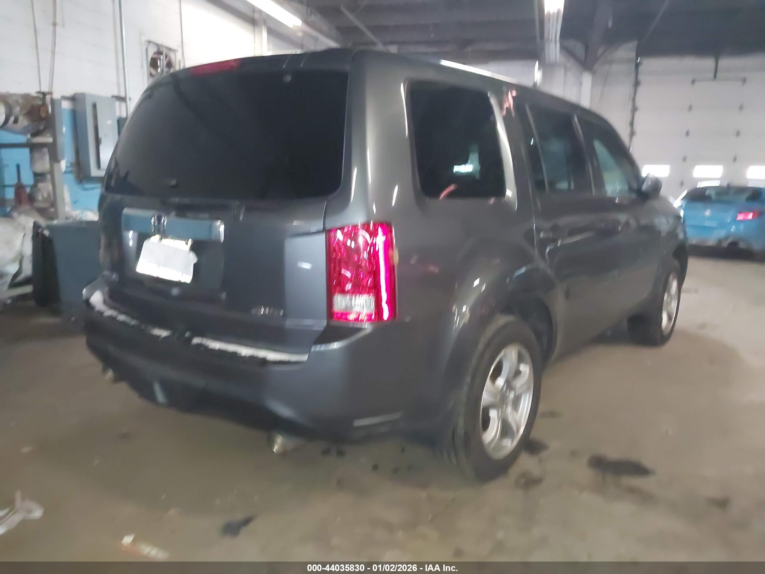 HONDA PILOT image 4