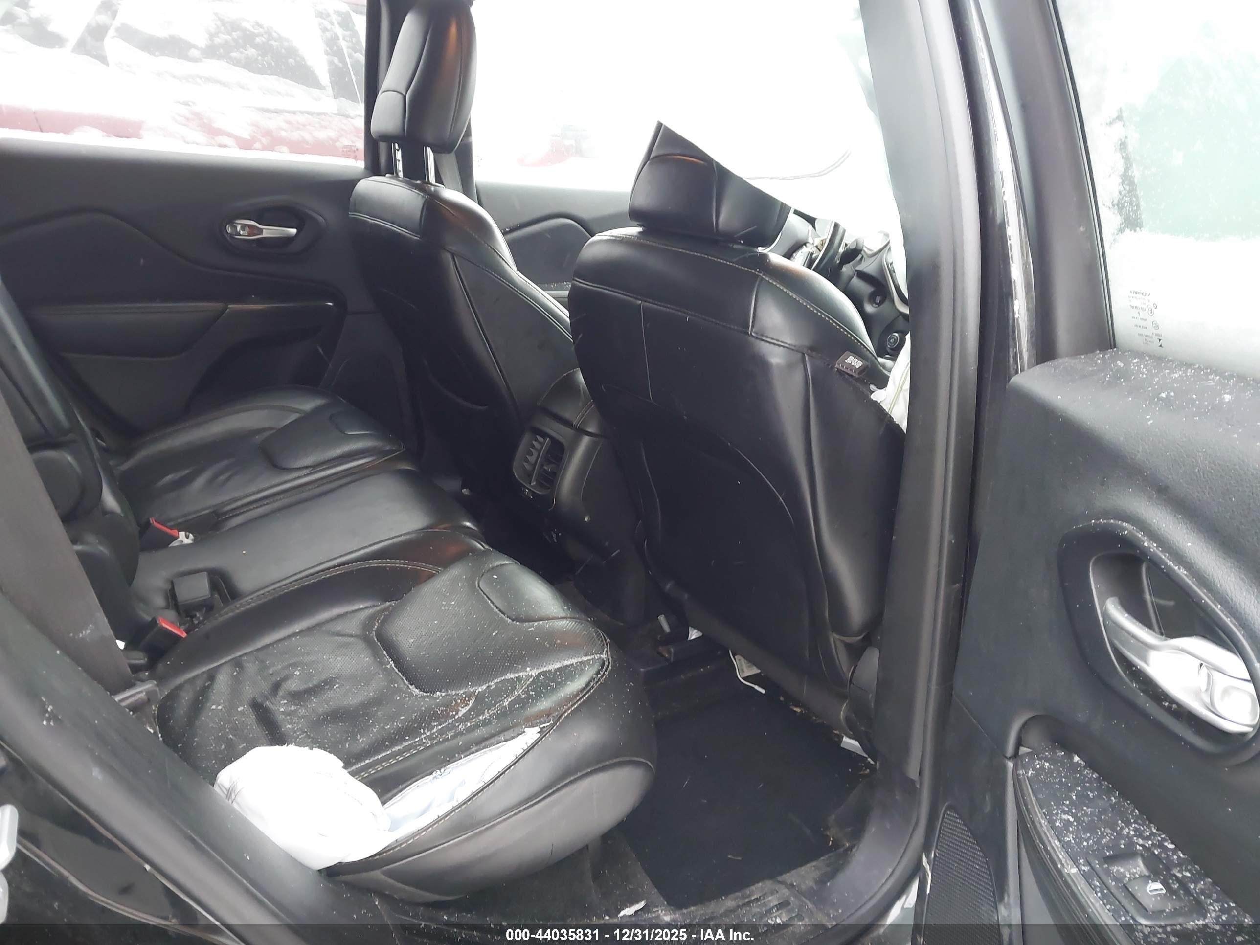 JEEP CHEROKEE image 8
