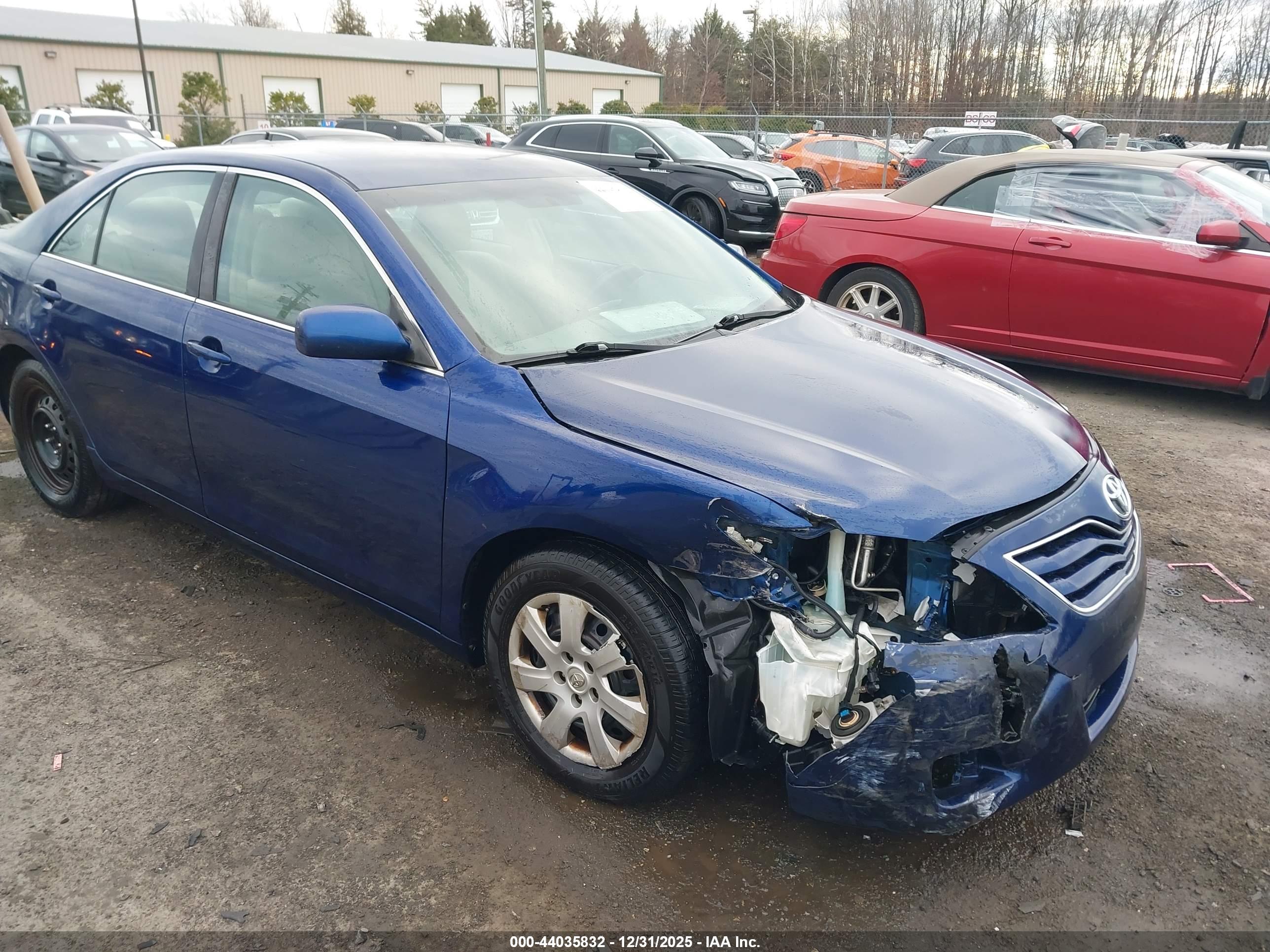 TOYOTA CAMRY image 6