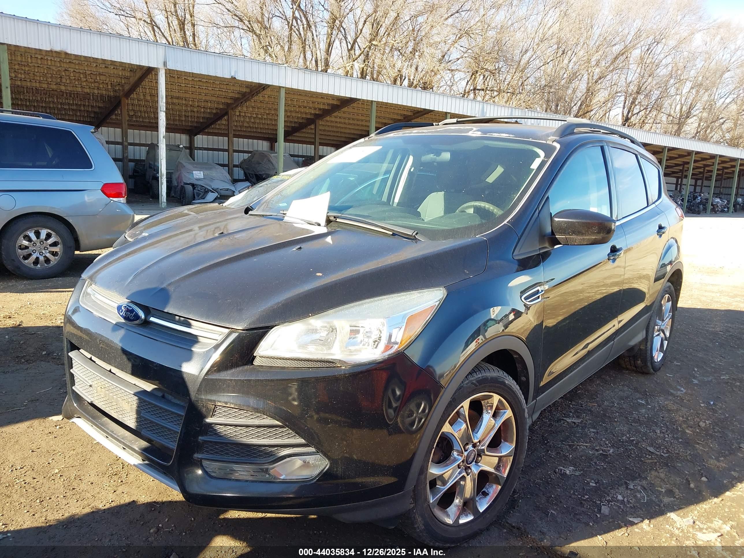 FORD ESCAPE image 2