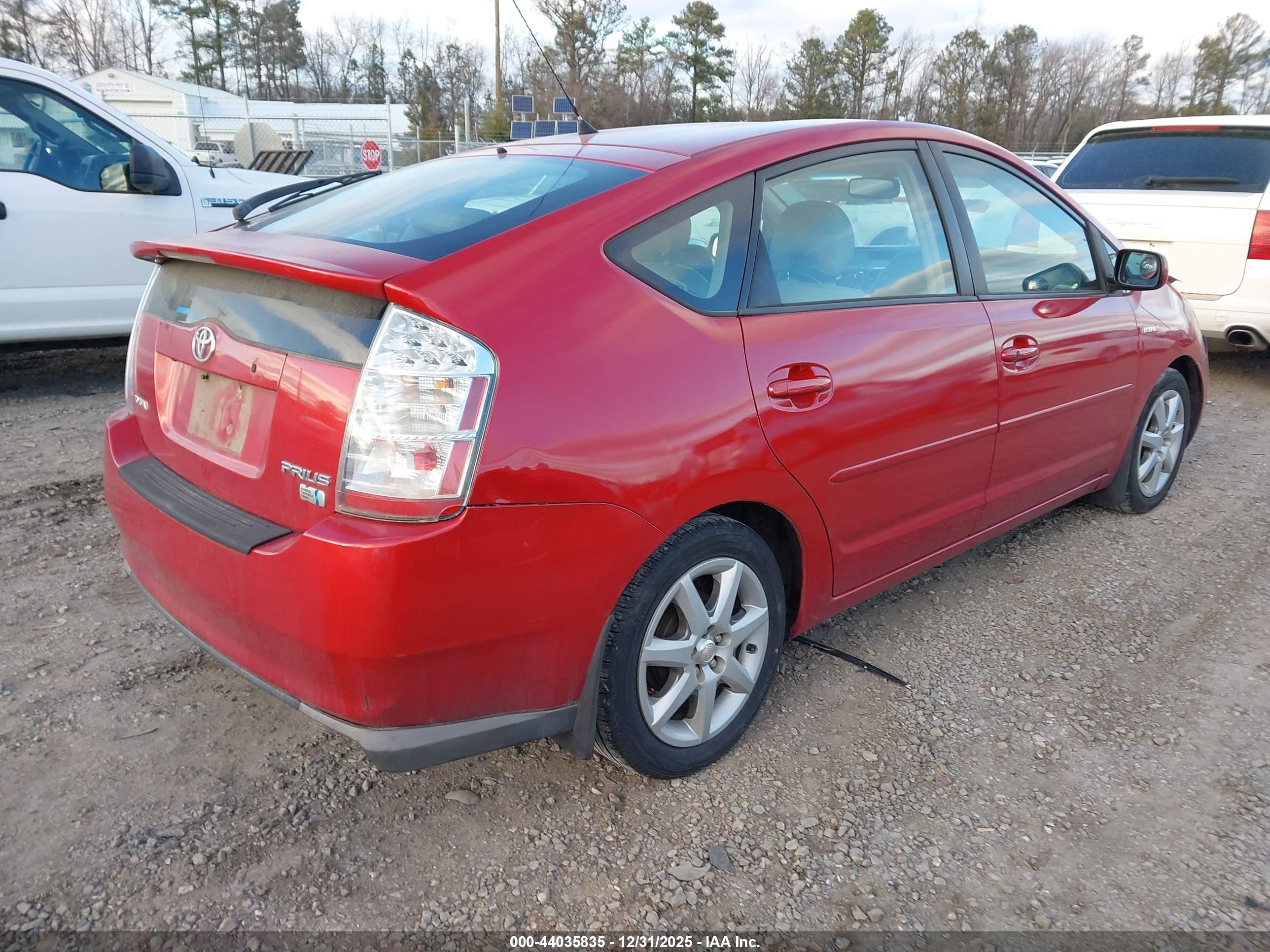 TOYOTA PRIUS image 4
