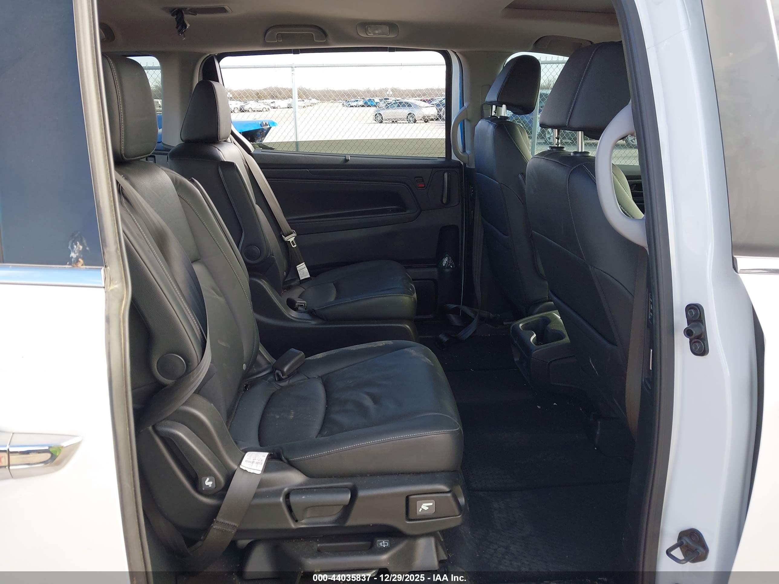 HONDA ODYSSEY image 8