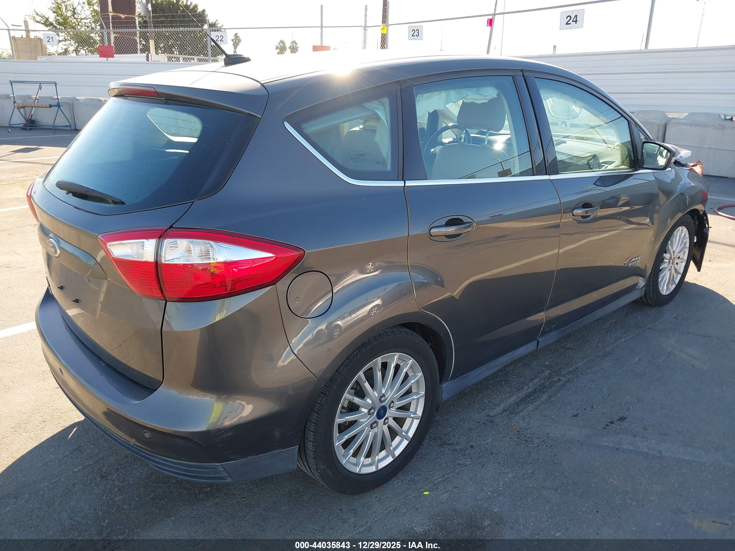 FORD C-MAX image 4