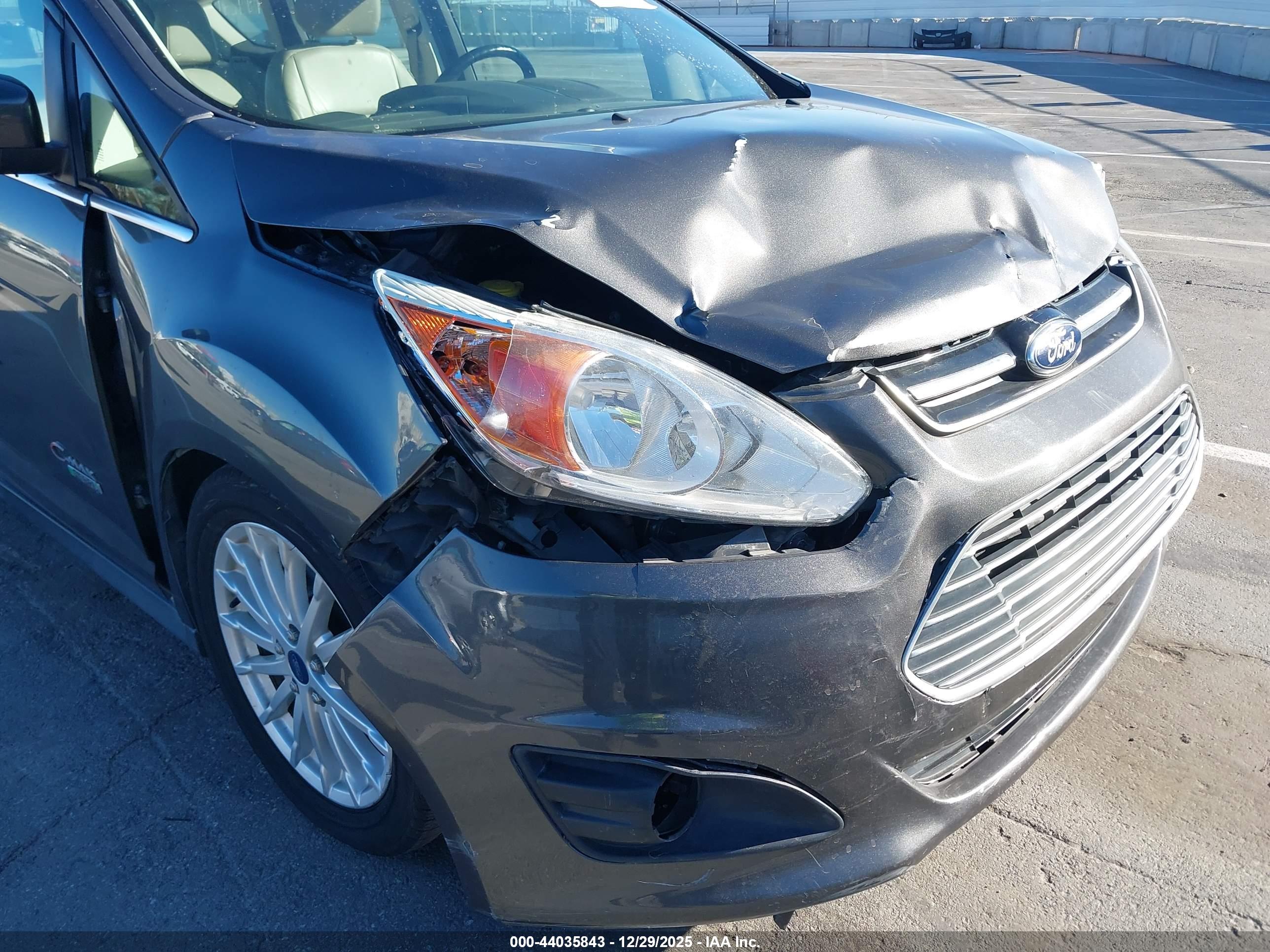 FORD C-MAX image 6
